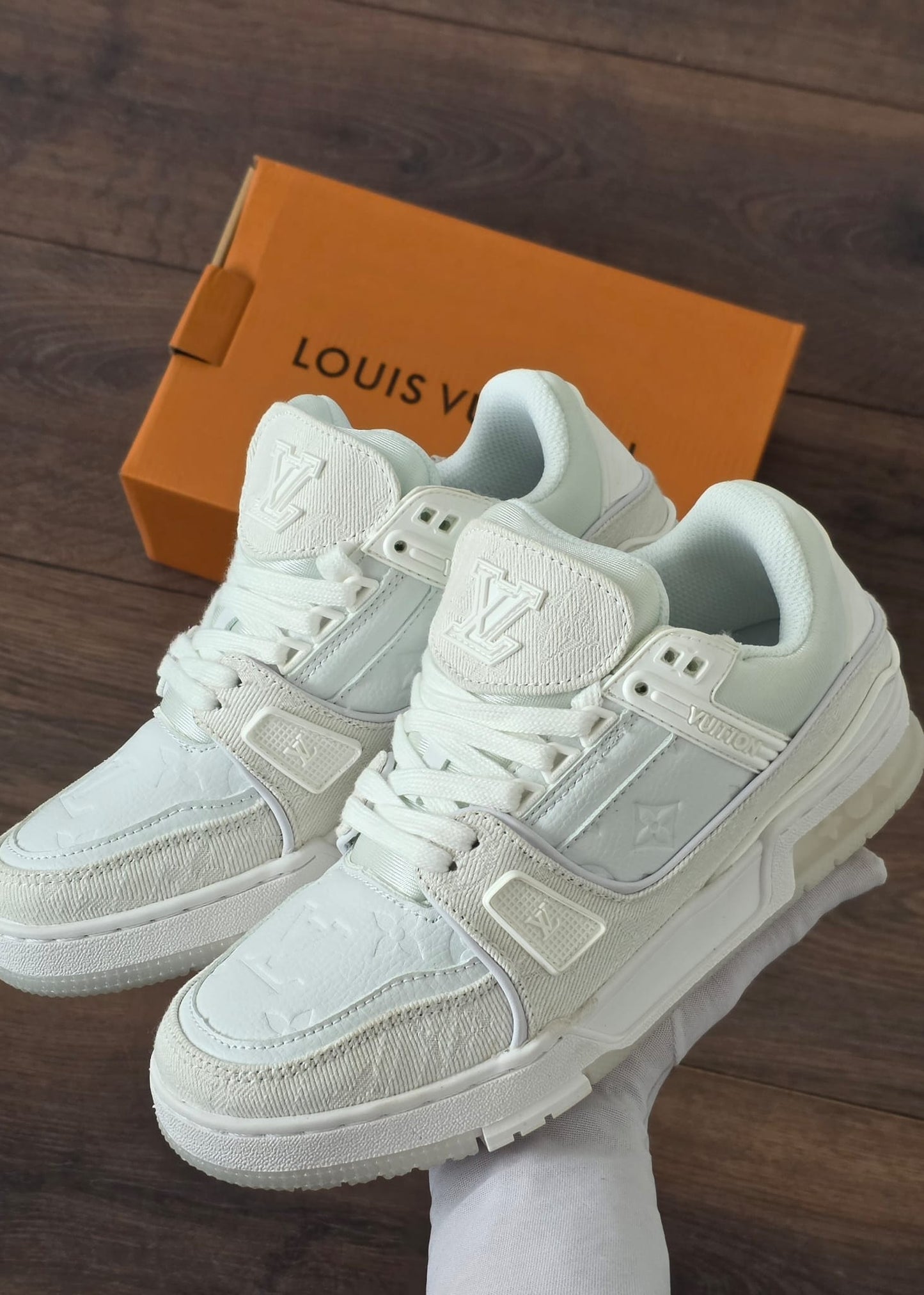 Lv trainer blancas