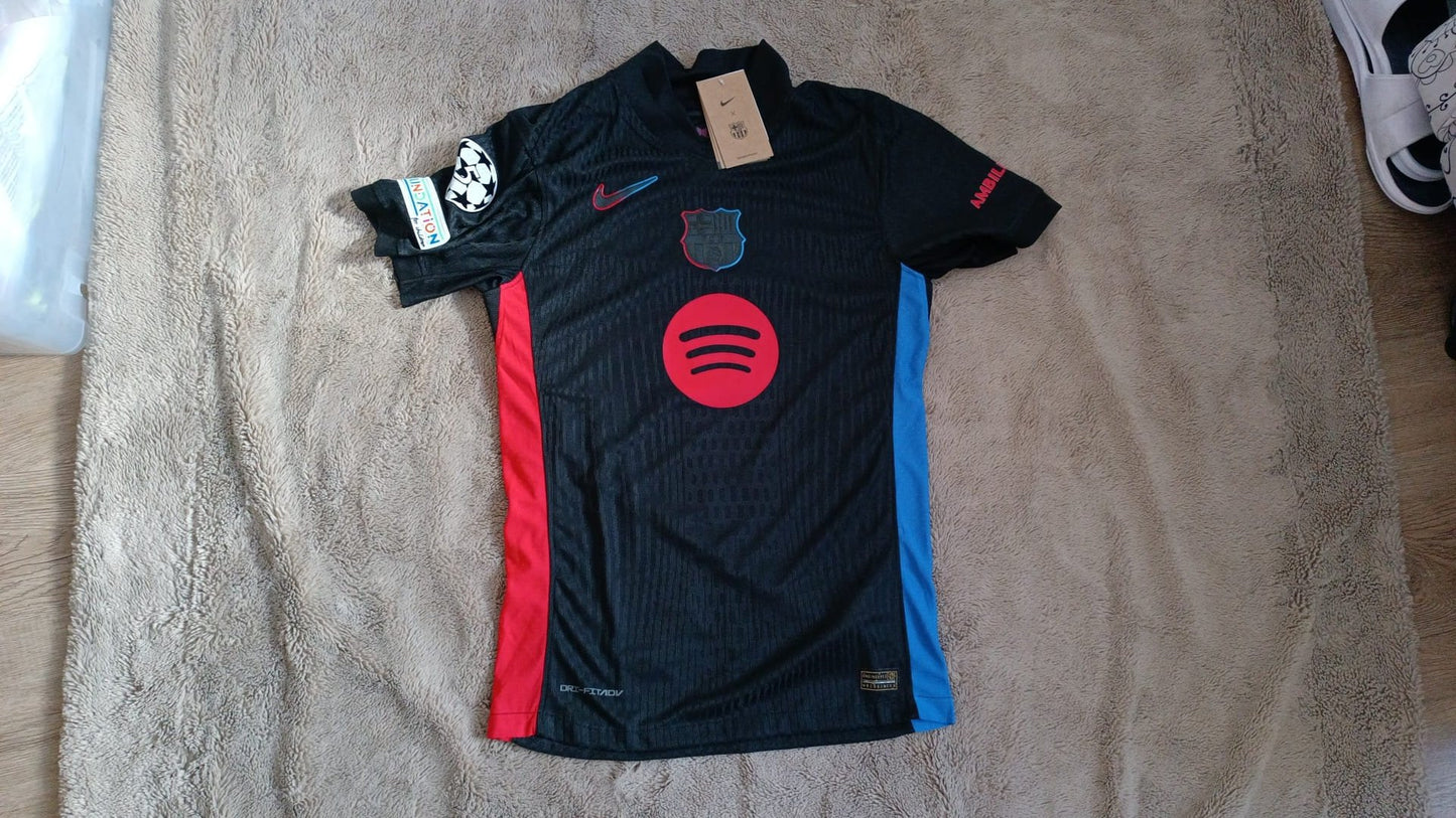 2 EQUIPACION BARCELONA