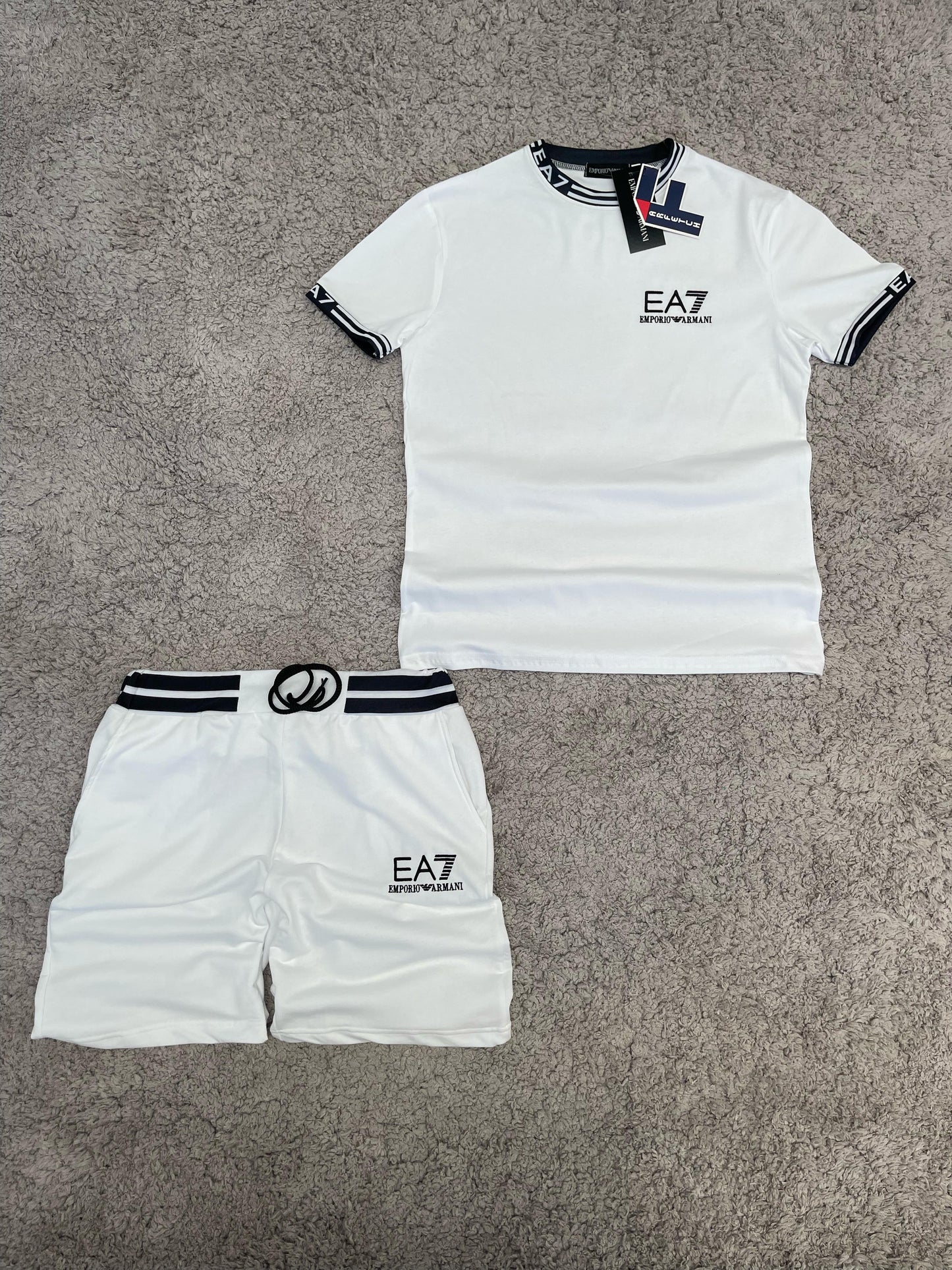 CONJUNTO armani blanca logo negro