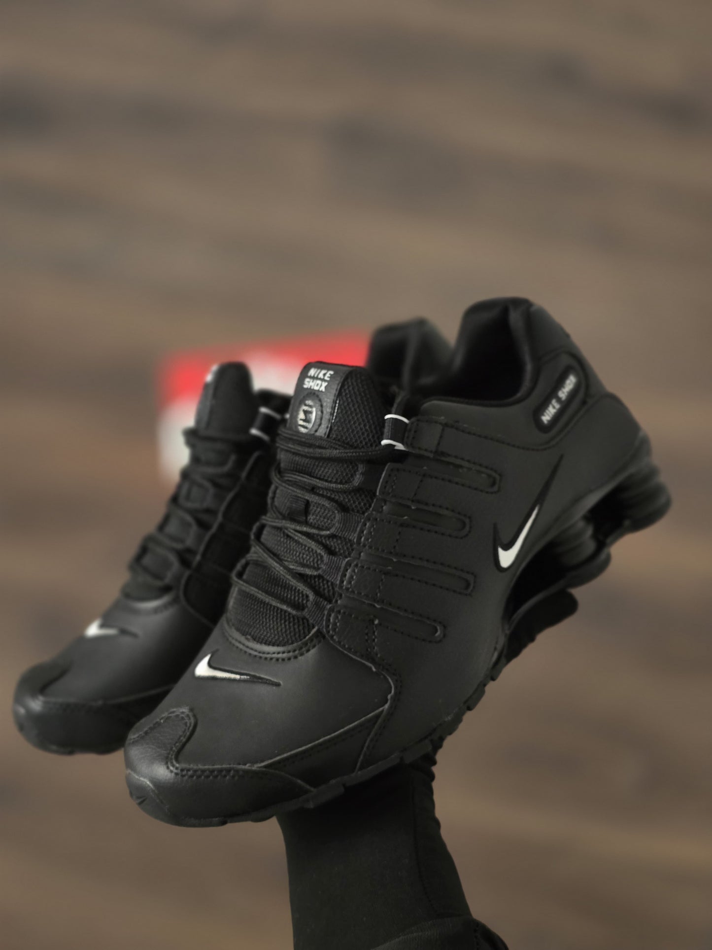 Nike shox nz negra logo blanco
