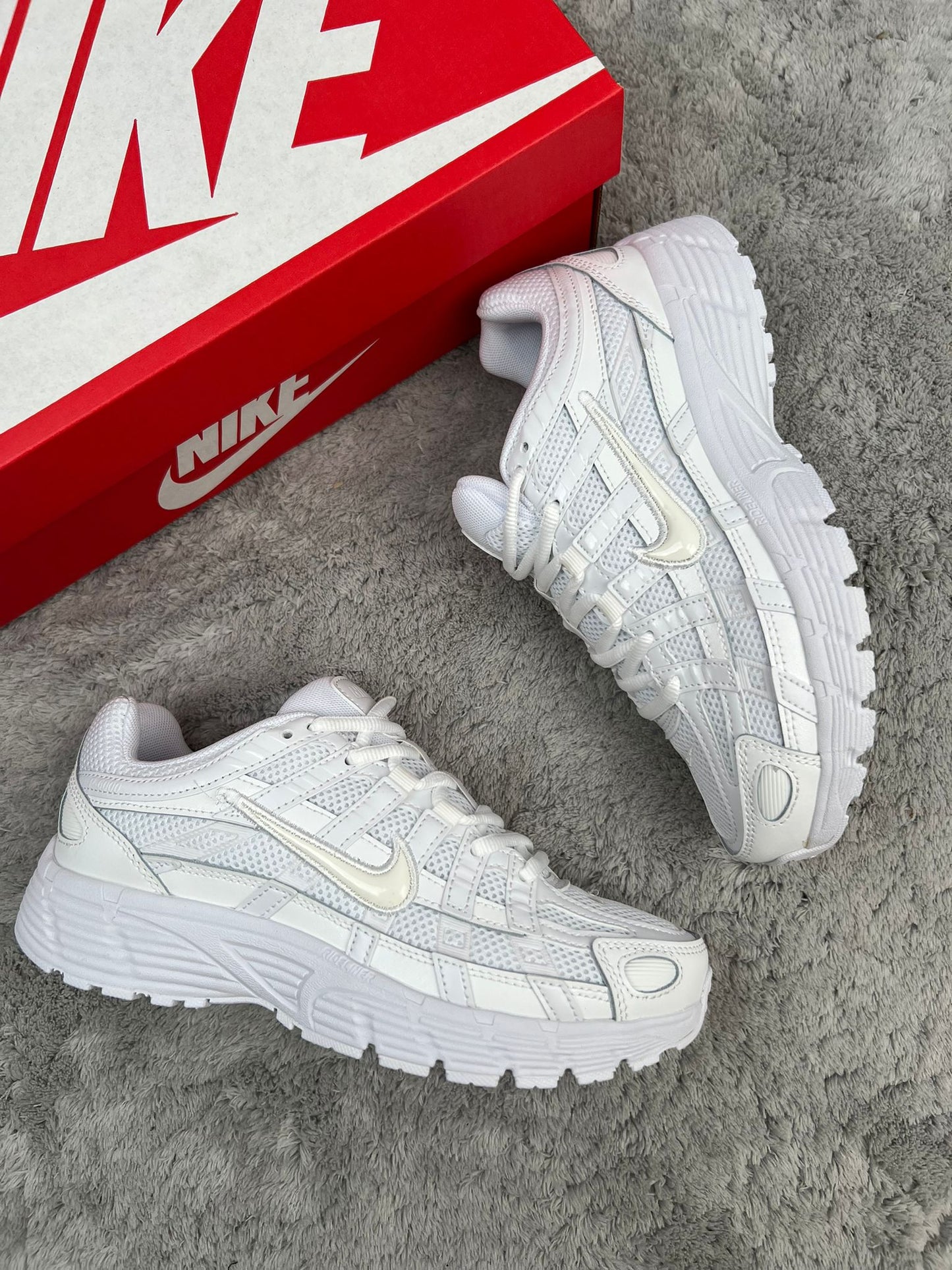 Nike P-6000 Blancas
