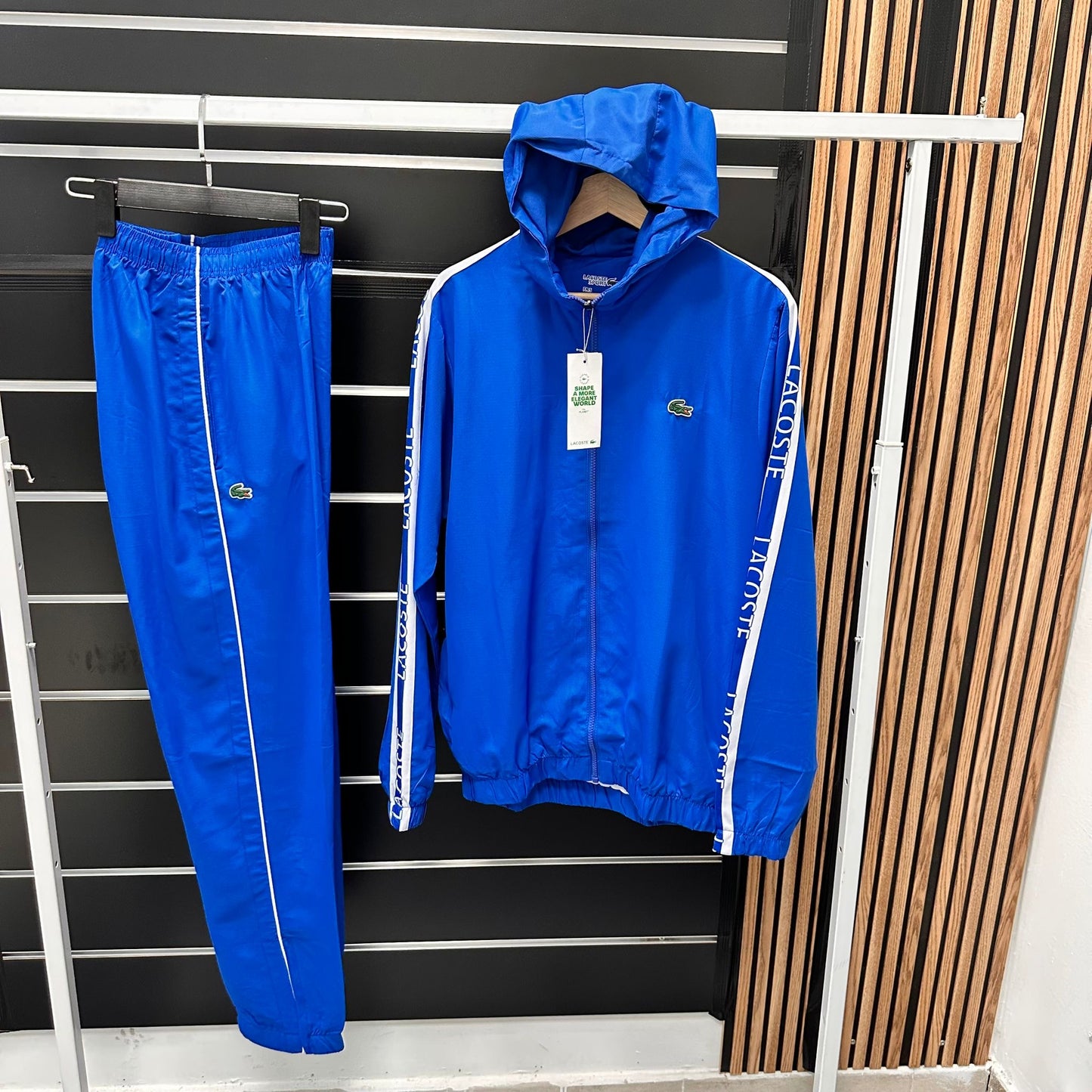 Chandal lacoste azul marino logo verde detalles blancos