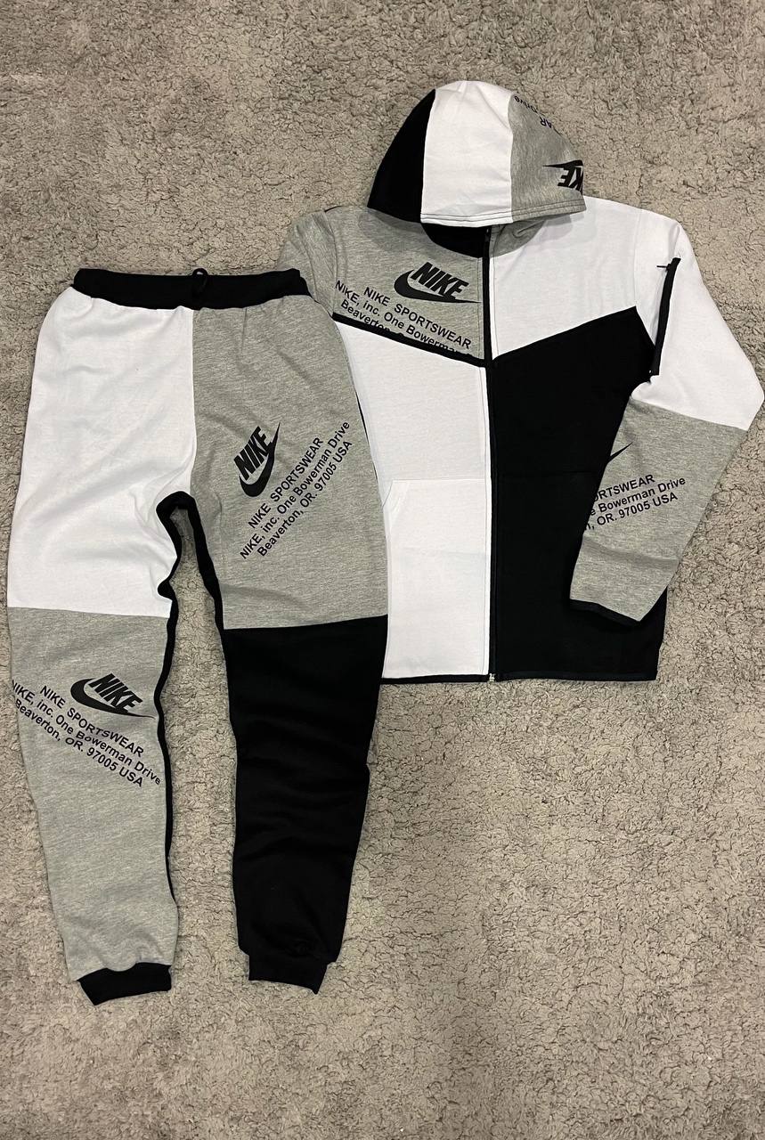 Nike Tech tricolor logo negro