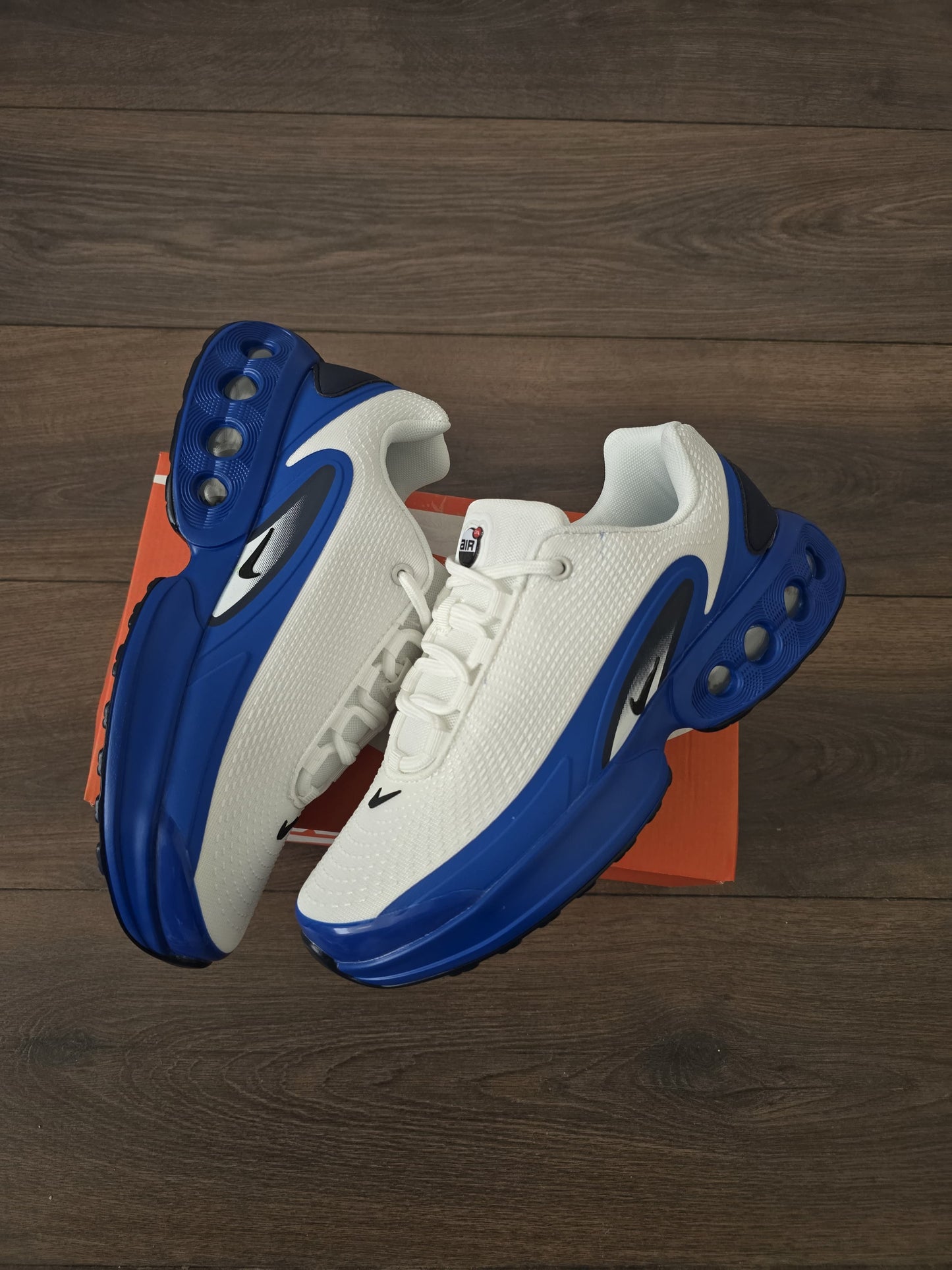 Nike dn blanca azul