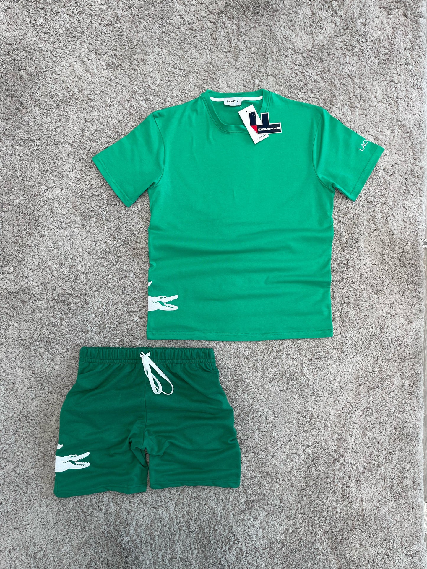 CONJUNTO Lacoste verde logo blanco