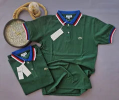 Polo Lacoste verde detalles rojos y azules