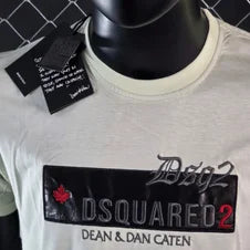 Camiseta DSQUARED2 blanco logo gris detalles rojos