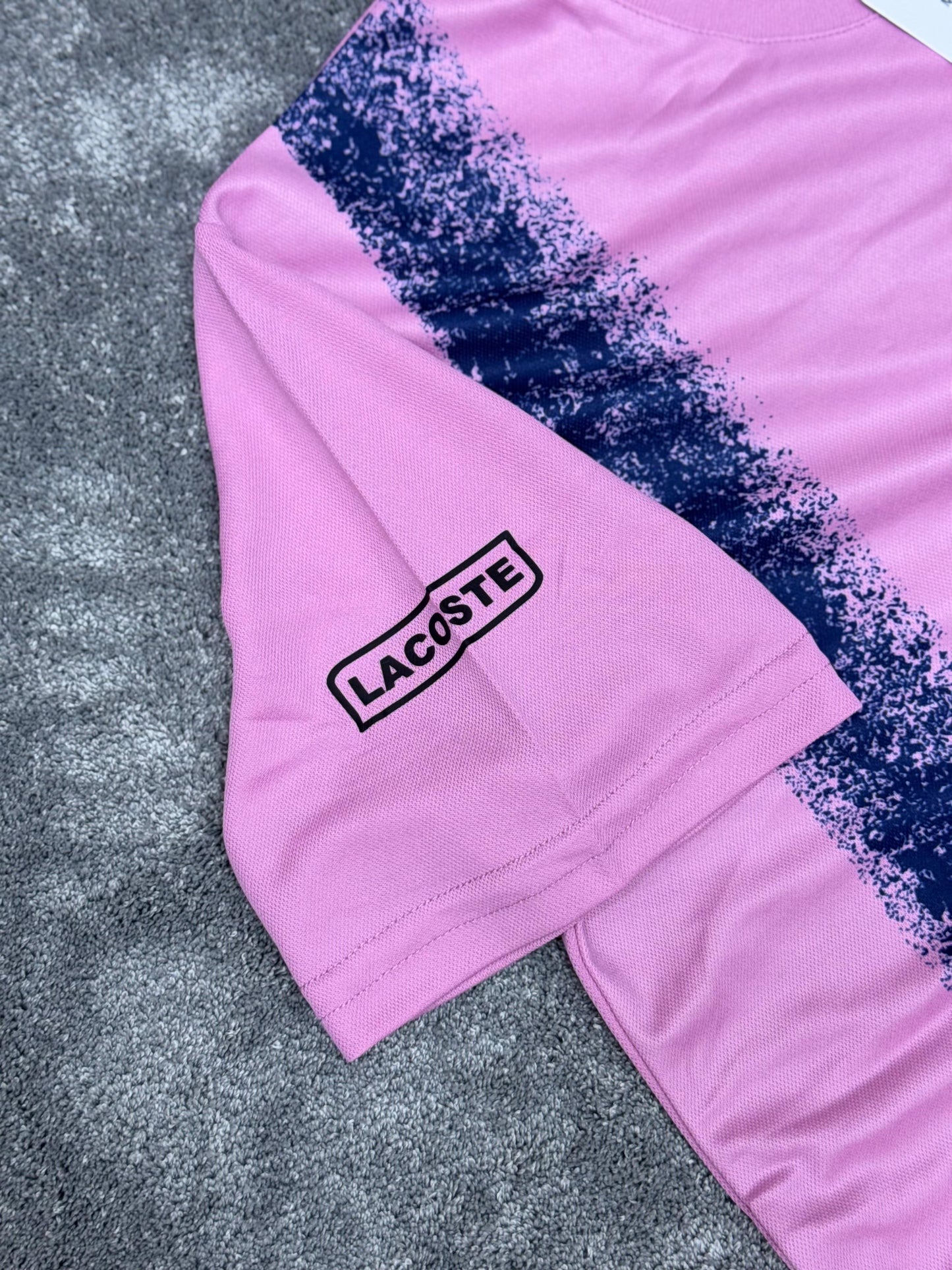 Conjunto corto lacoste rosa logo verde detalles azules
