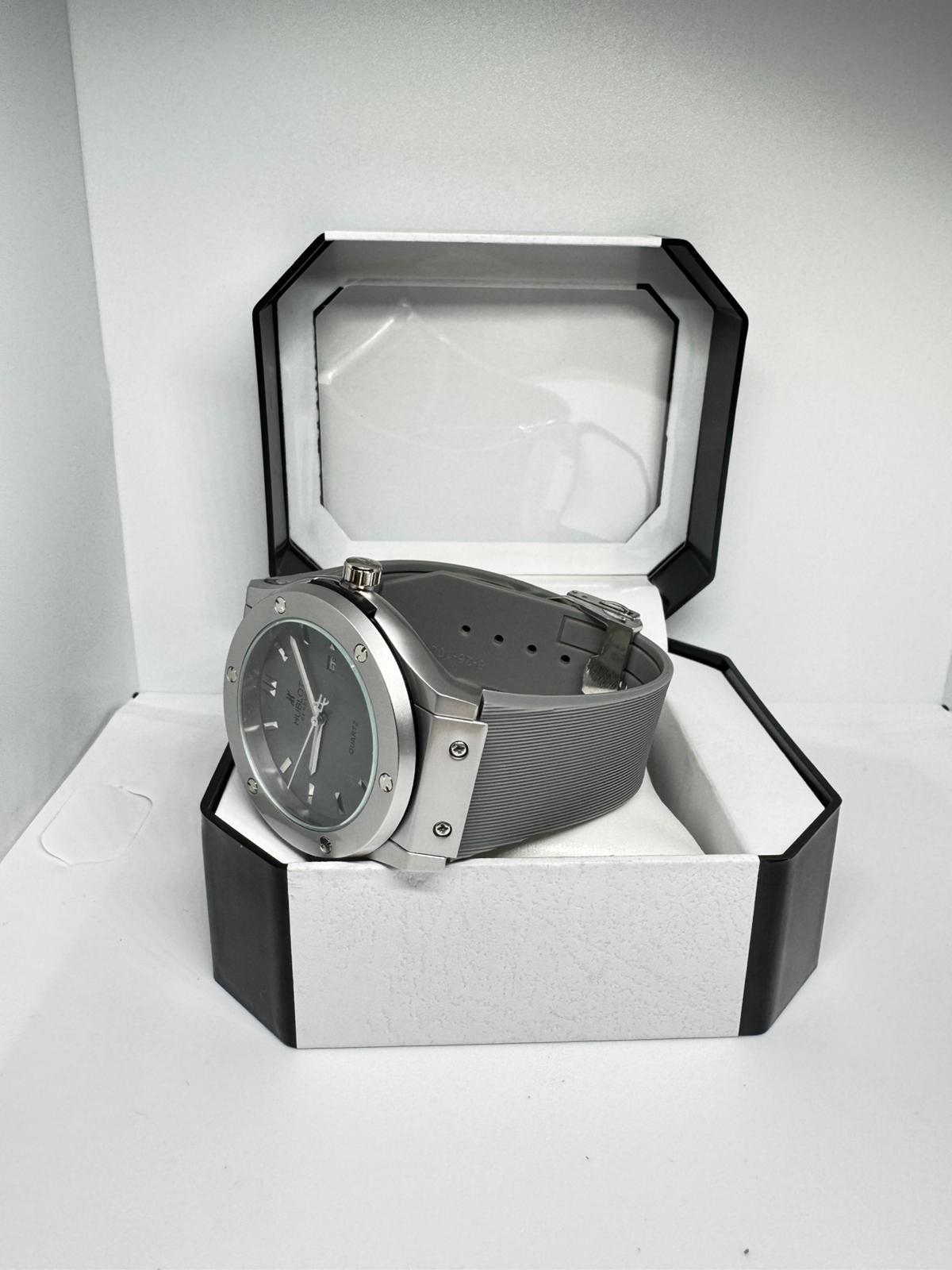 RELOJ HUBLOT GRIS PLATEADO