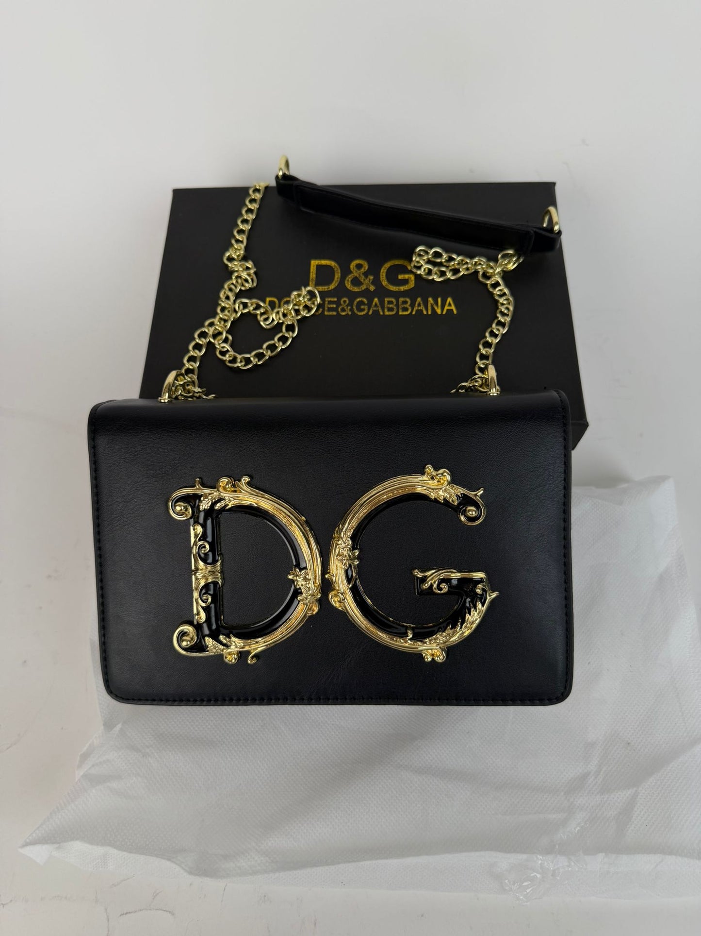 Bolso D&G negro logo dorado detalles negros