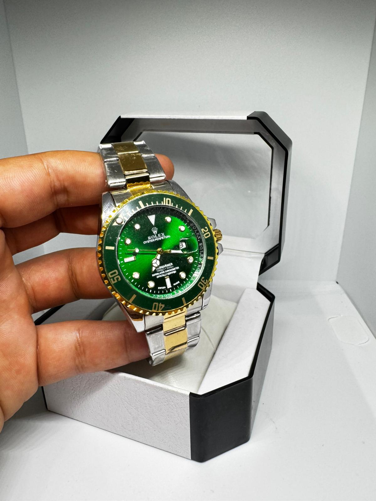 RELOJ ROLEX VERDE Y DORADO