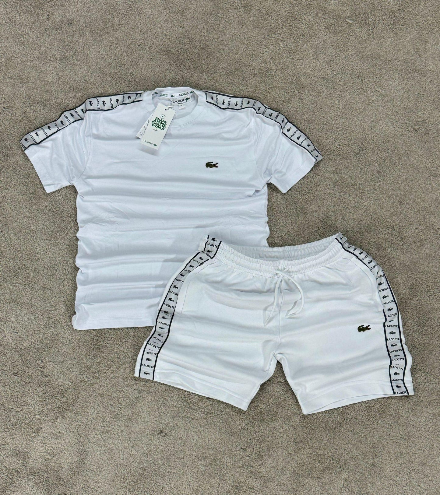 Conjunto corto lacoste blanco detalles negros