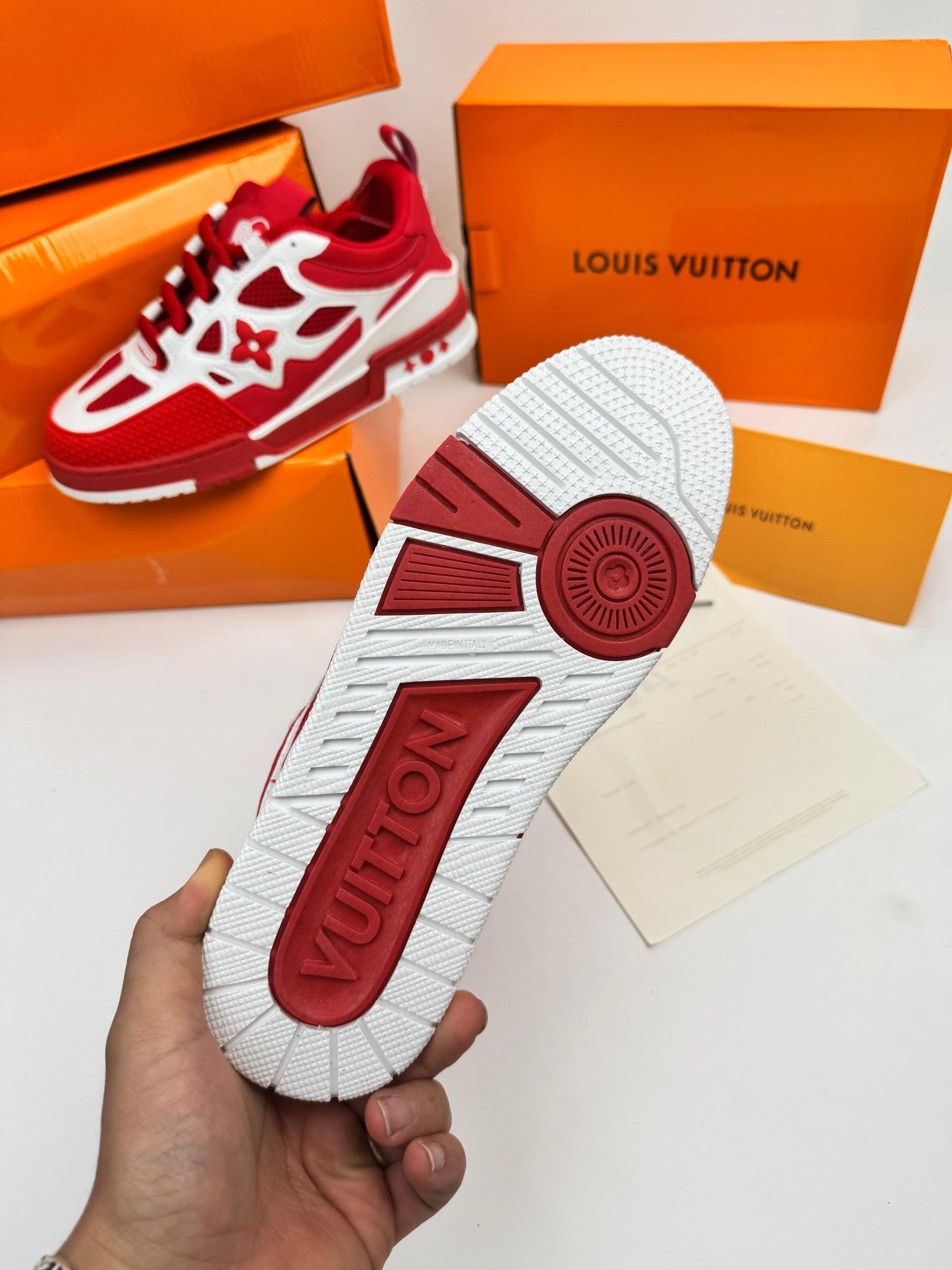 Louis vuitton SKATE 2025 blancas y rojas