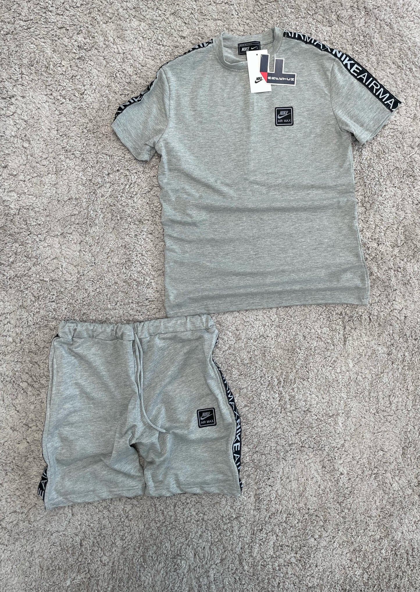 CONJUNTO Nike air max gris logo gris
