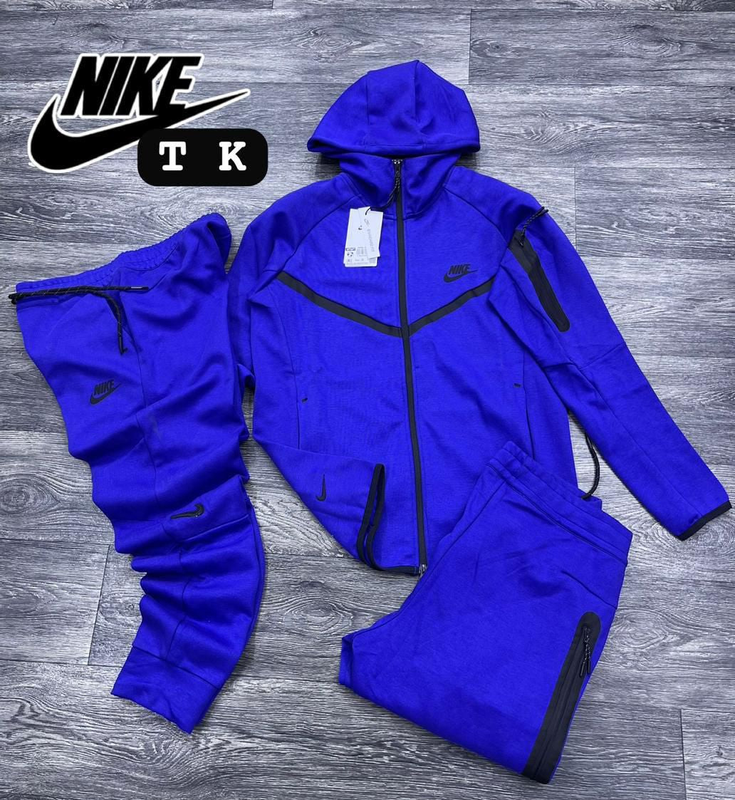 Nike tech azul logo negro