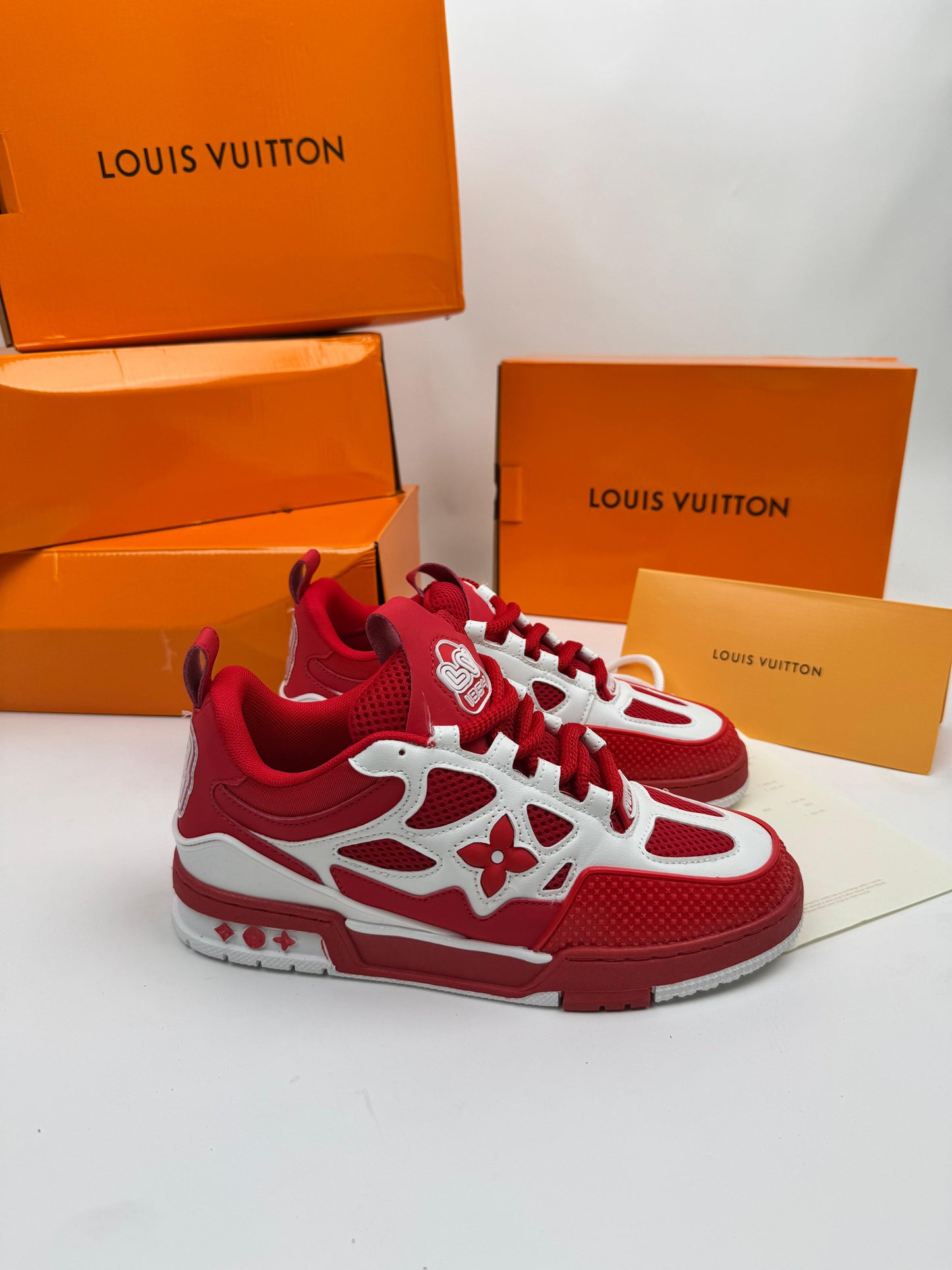 Louis vuitton SKATE 2025 blancas y rojas