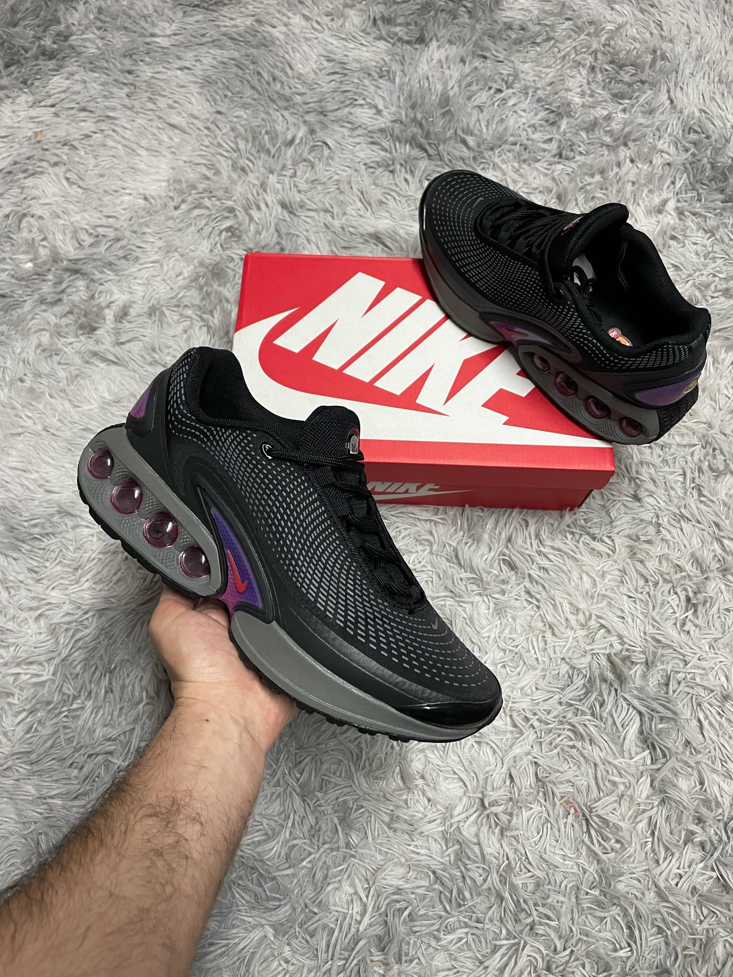 NIKE TN DN Negras y moradas