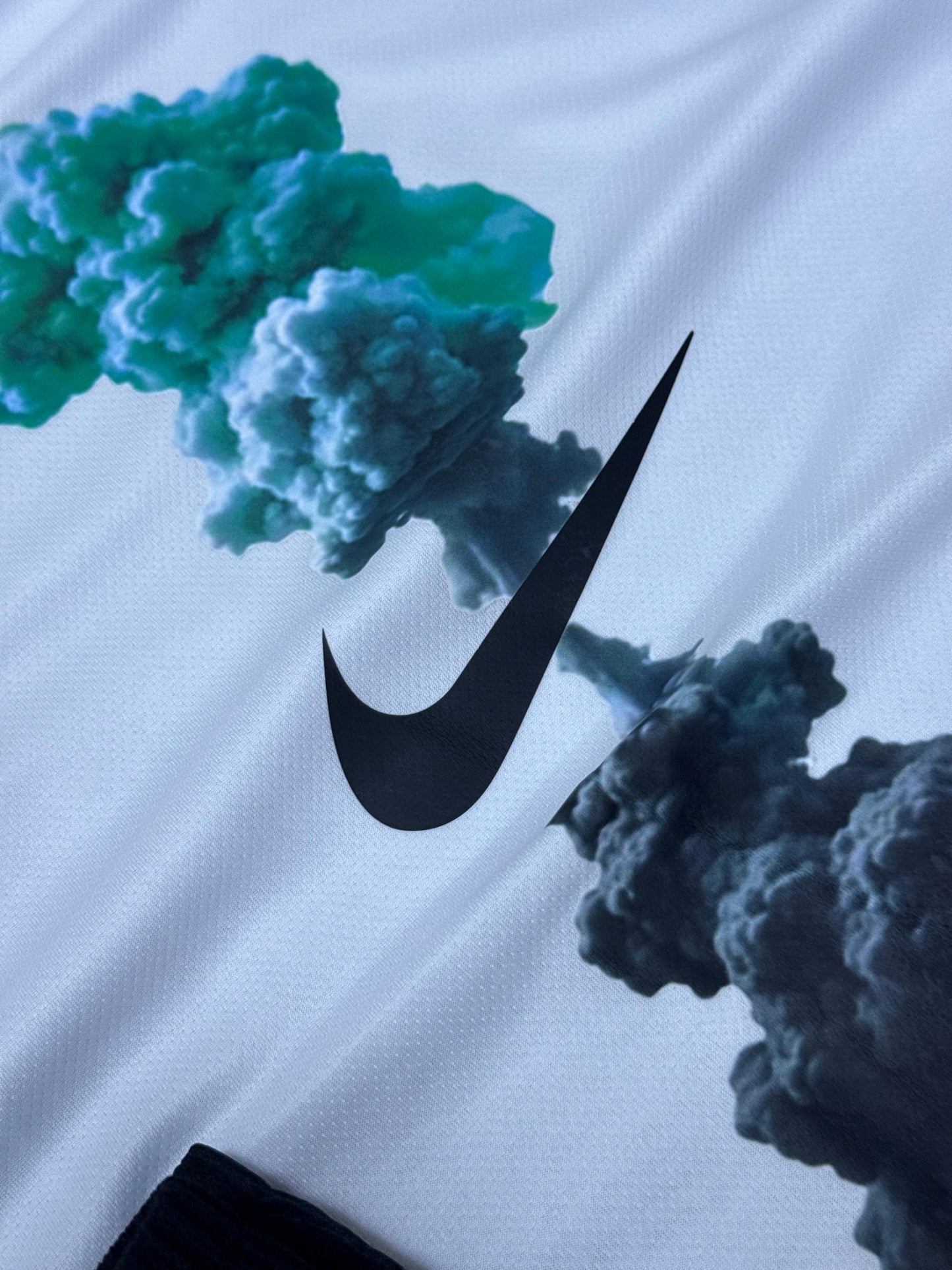 Conjunto corto nike blanco logo negro detalles humos