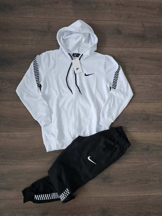 Chandal nike blanco hombro zebra