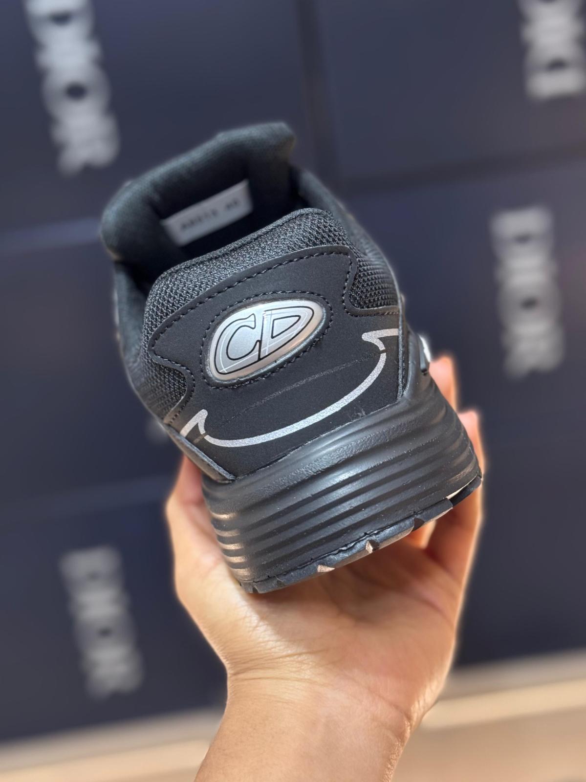 Dior b30 negras logo gris detalles blancos