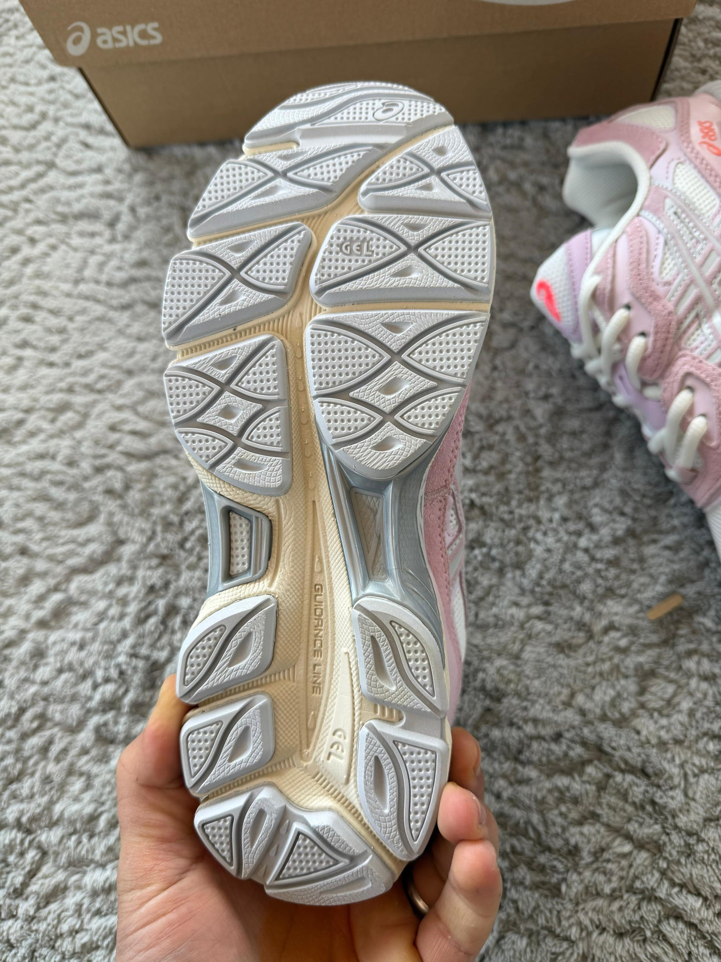 ASICS GEL-NYC rosas y blancas