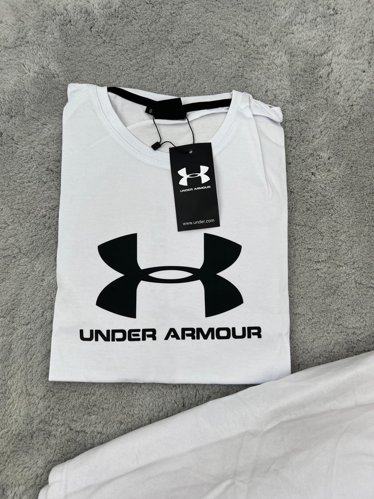 Conjunto Under Armour blanca logo negro