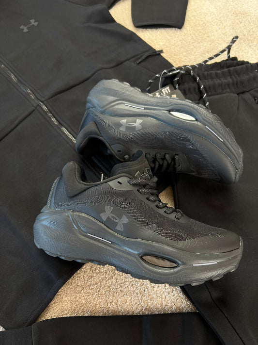 UNDER ARMOUR negras logo gris