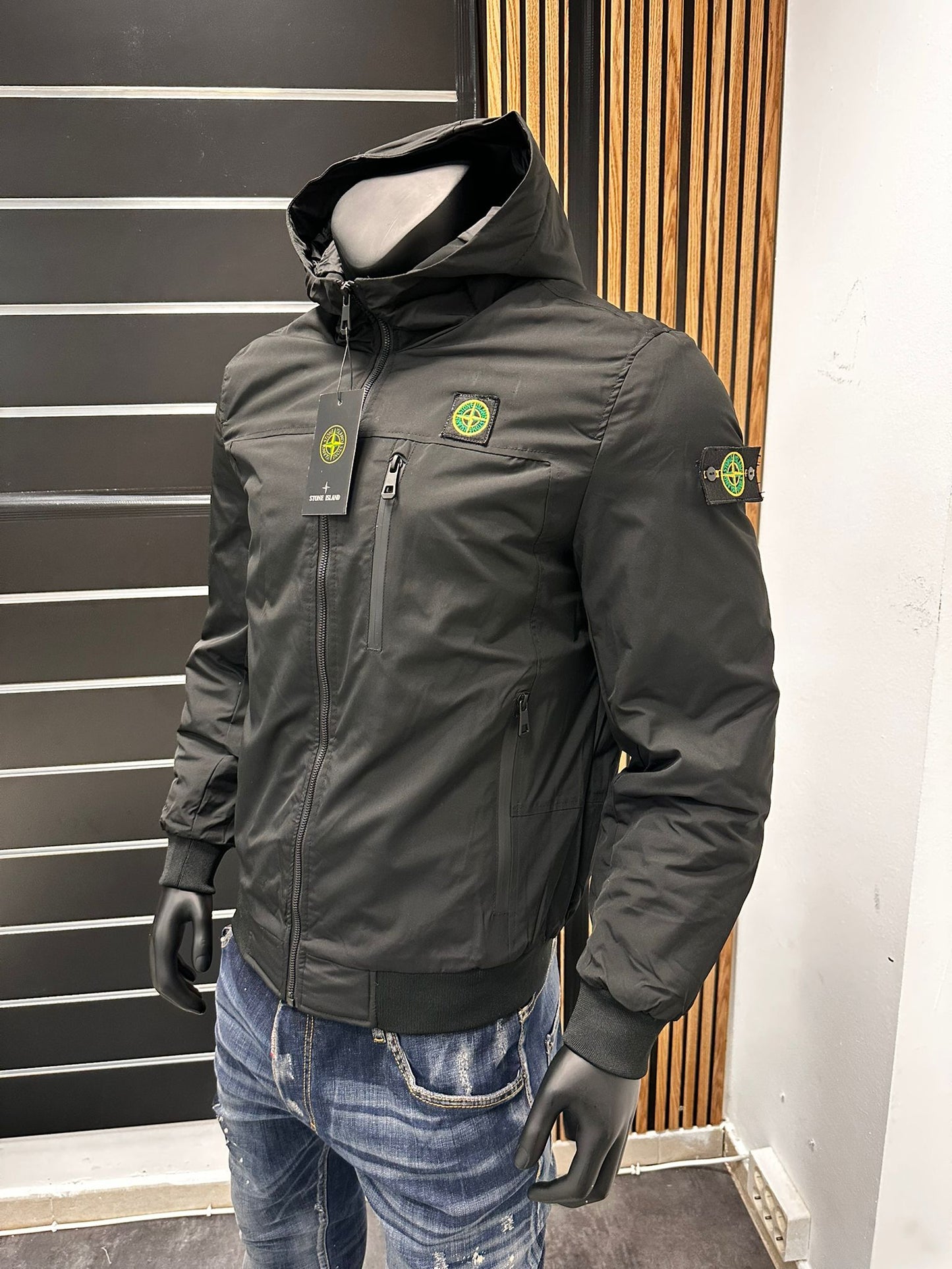 Chaqueta stone island negra