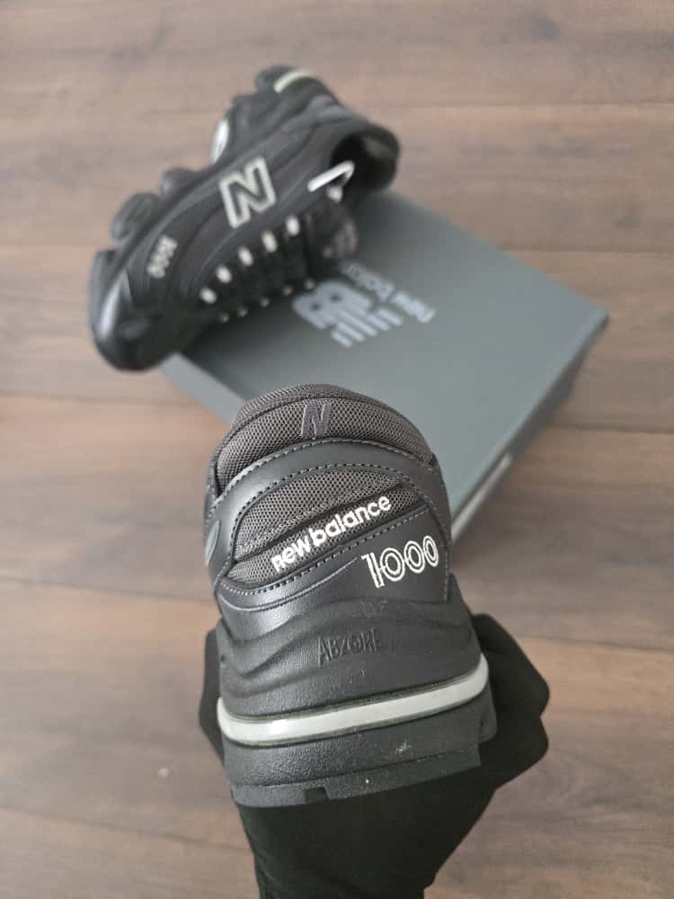 New balance 1000 negra