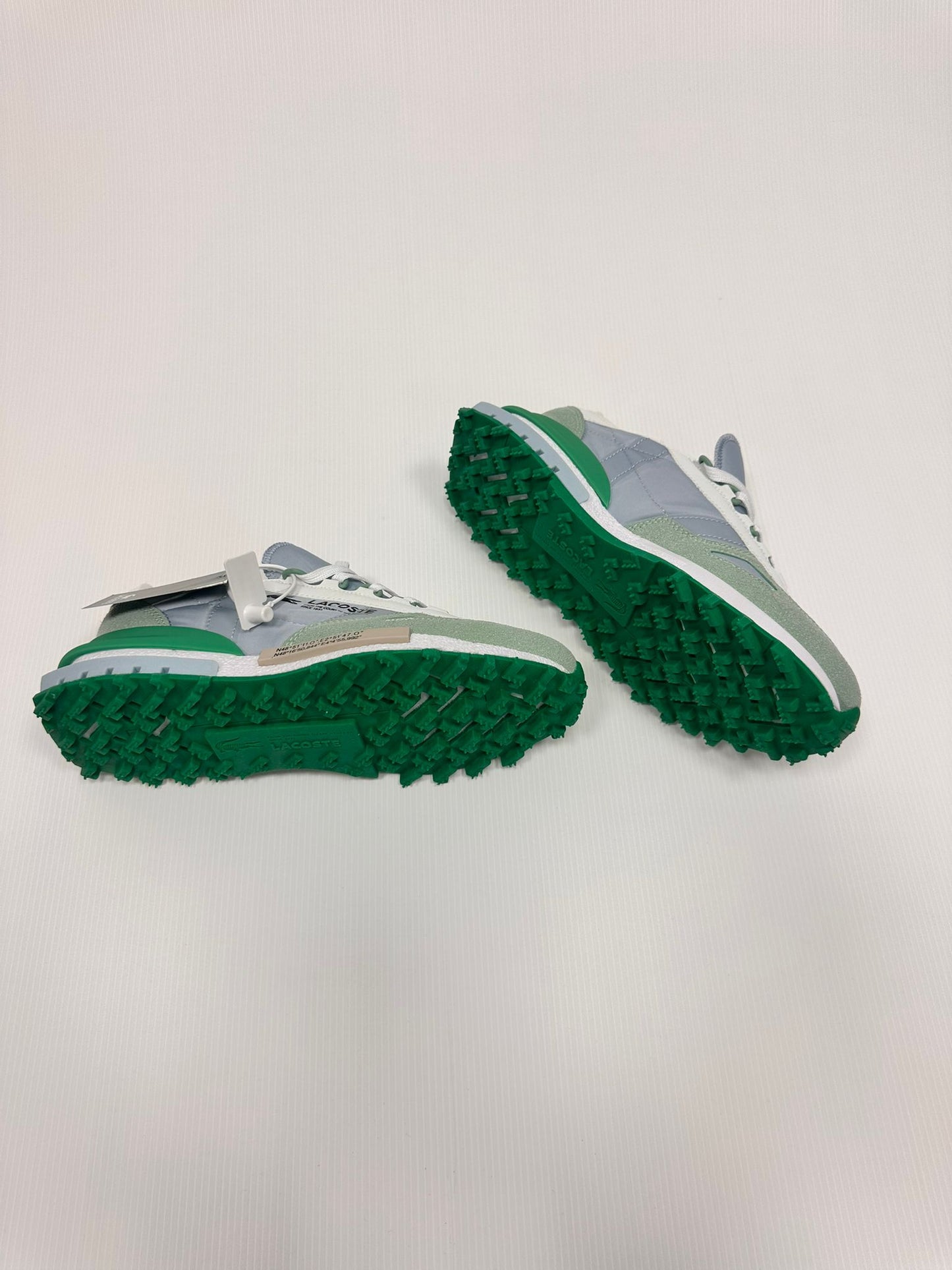 Zapatillas Lacoste gris y verdes logo negro
