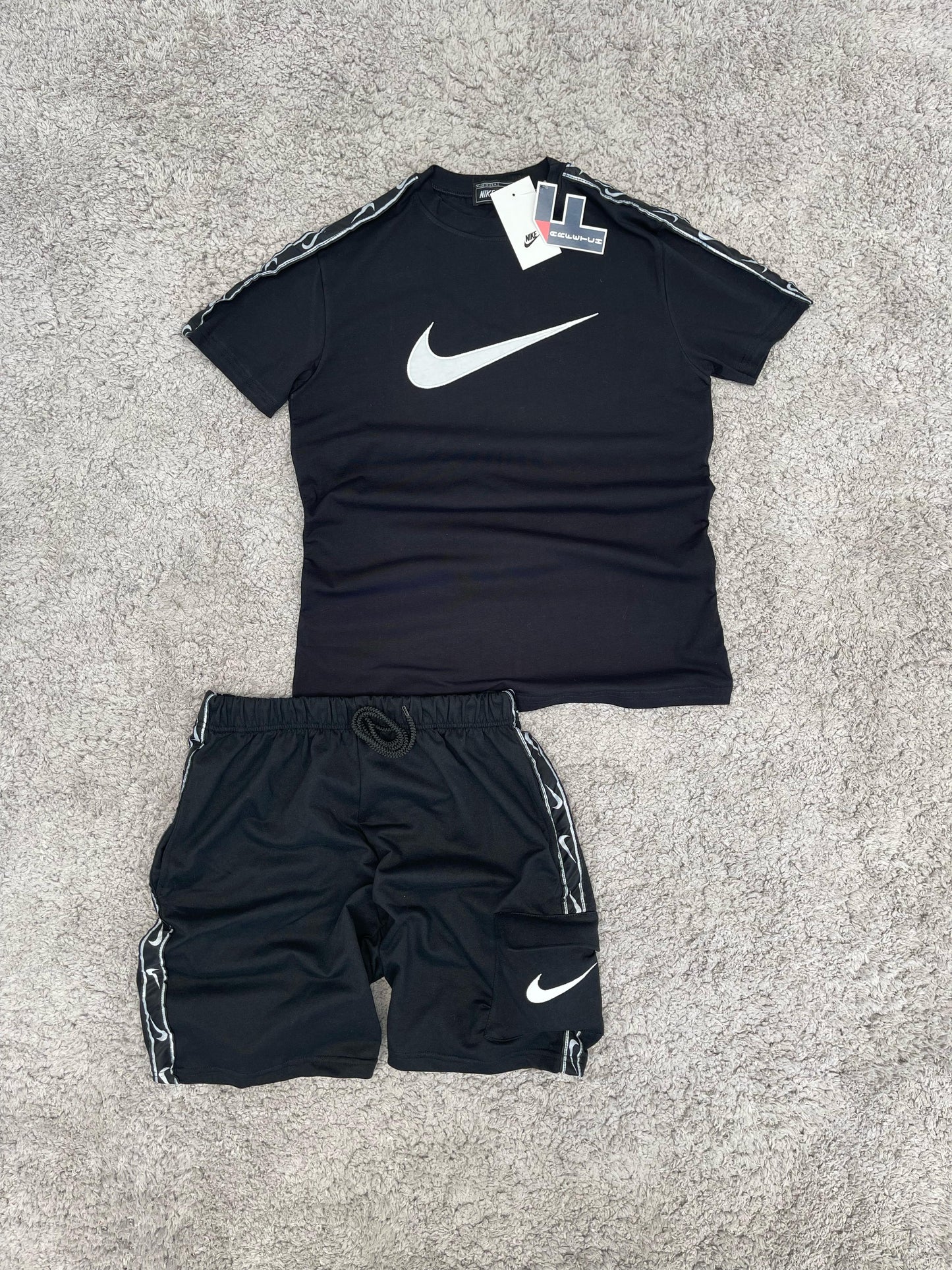 CONJUNTO Nike negro logo blanco