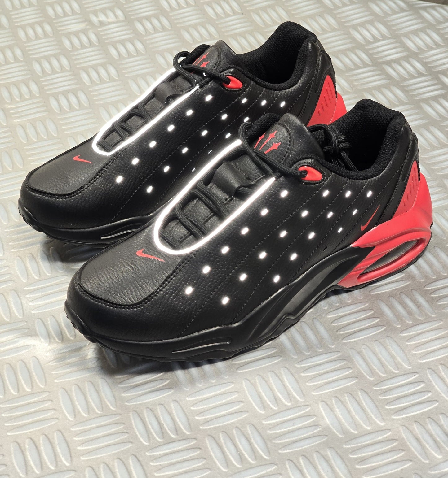 Nike nocta negra roja