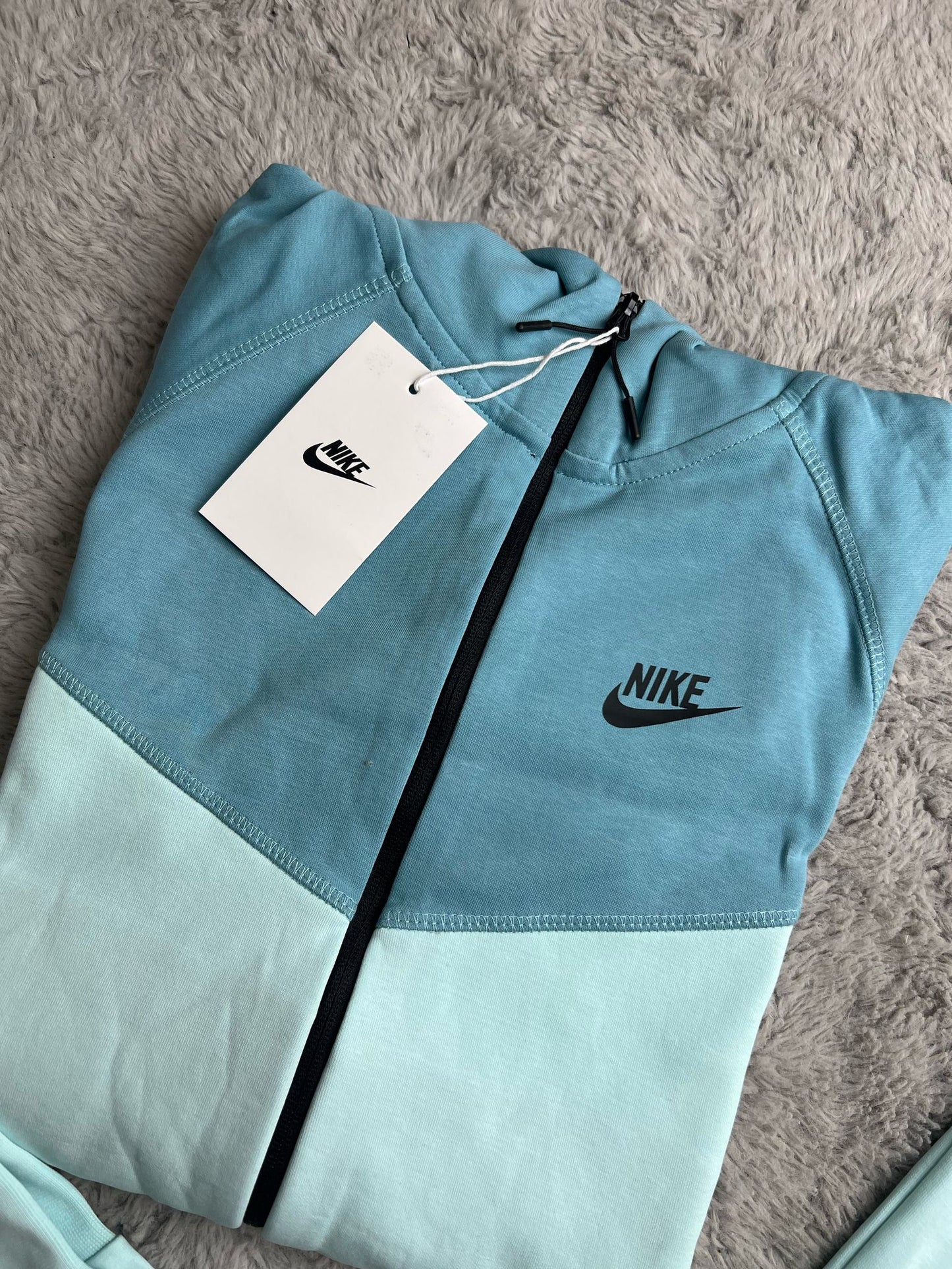 Nike tech azul tricolor logo negro