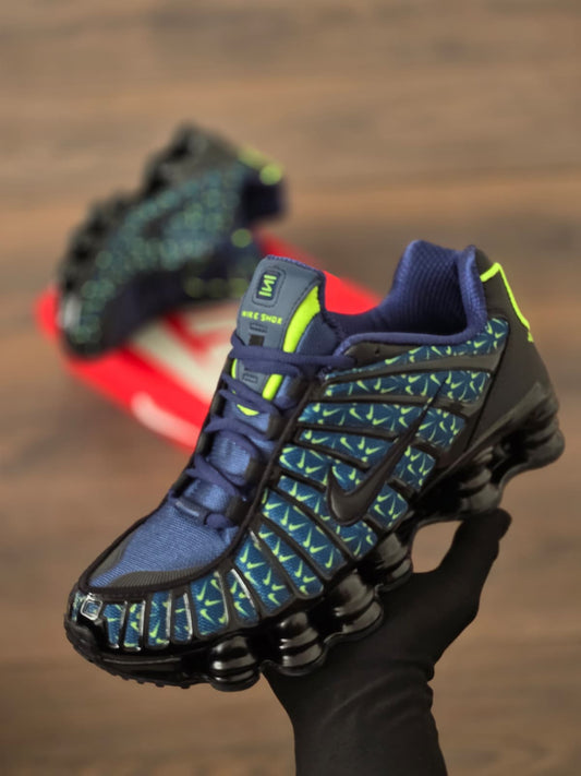 Shox  negra logos nikes verde