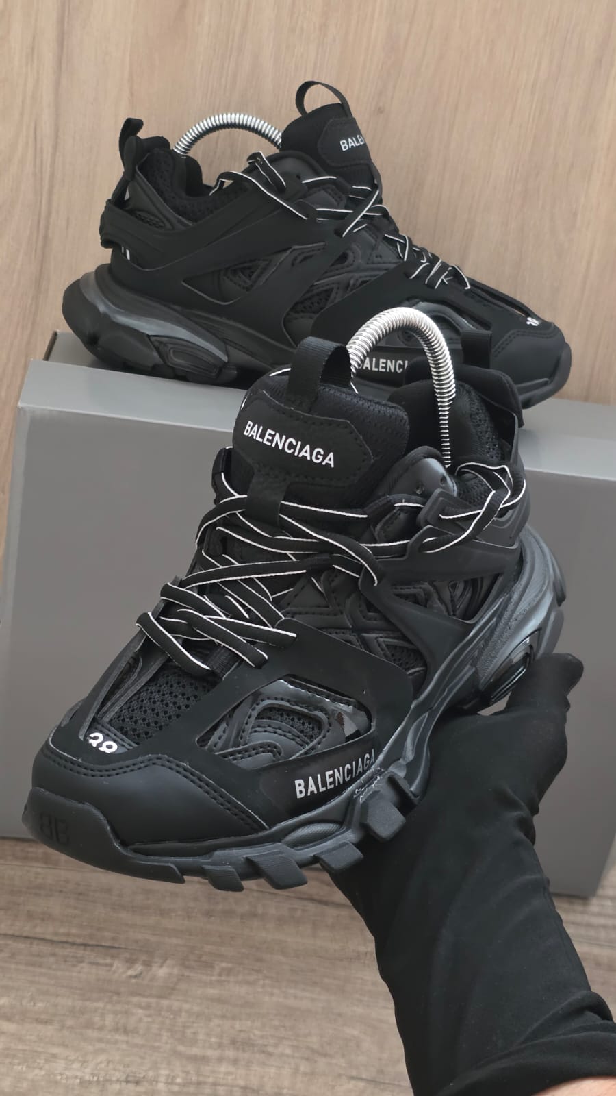 Balenciaga track negra