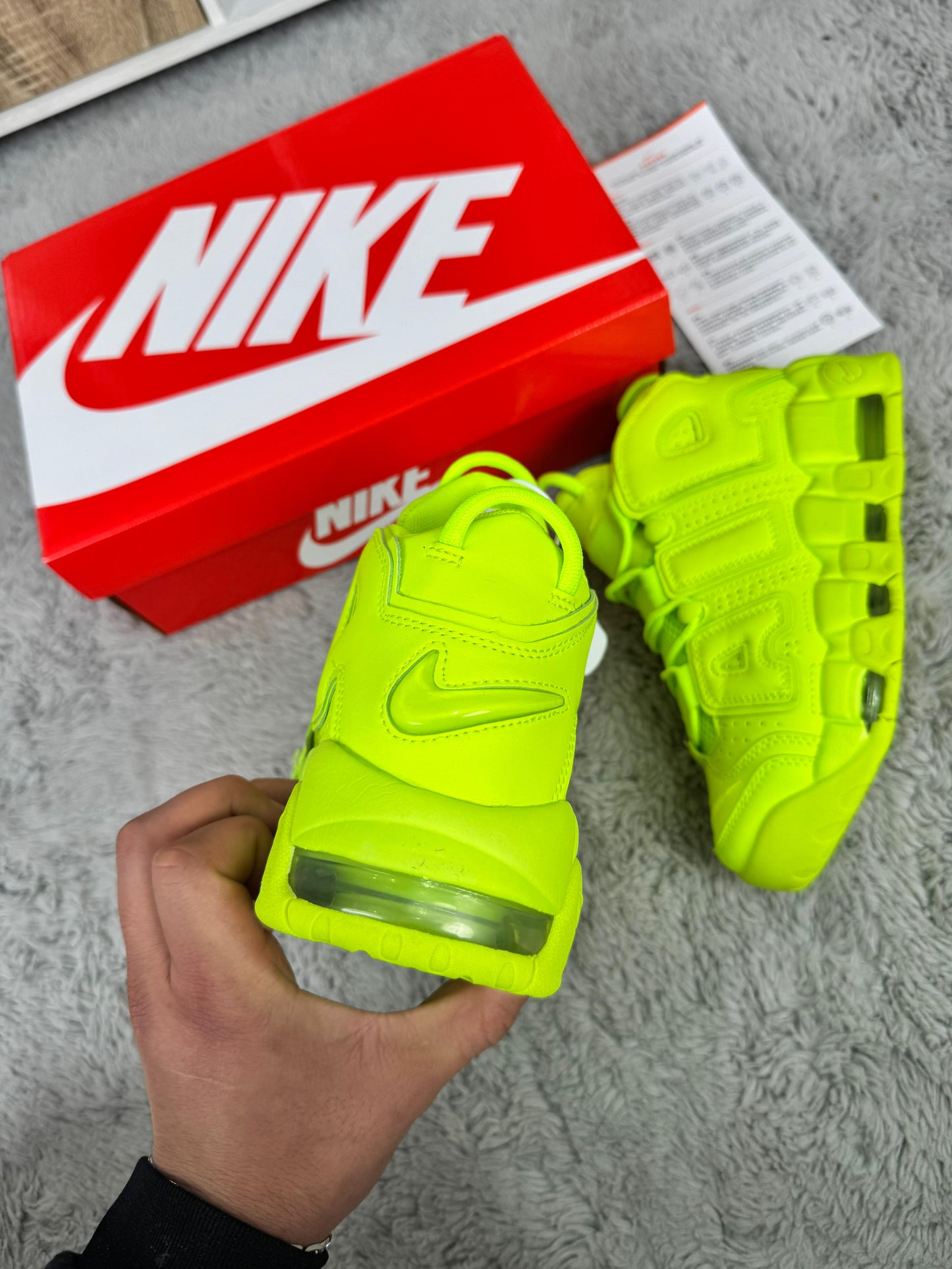 NIKE UPTEMPO FLUOR