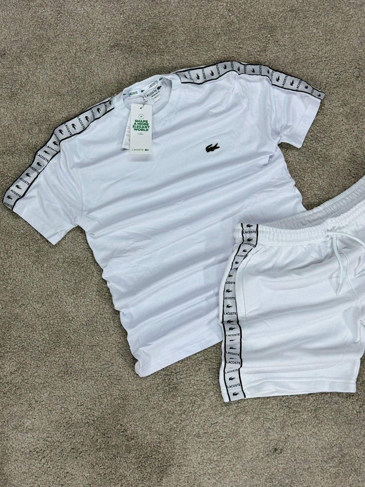 Conjunto corto lacoste blanco detalles negros