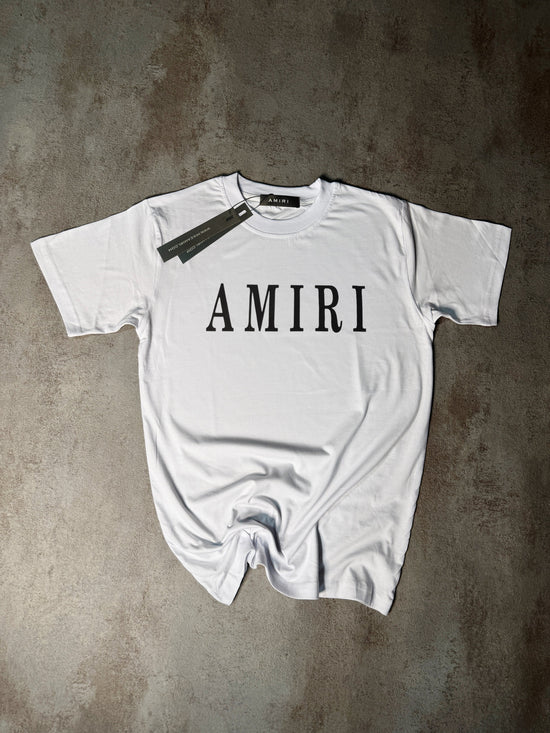 Camiseta amiri blanco letras negras