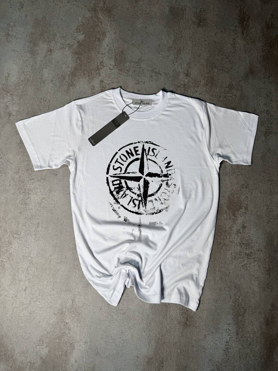 Camiseta Stone Island blanco logo negro desgastado