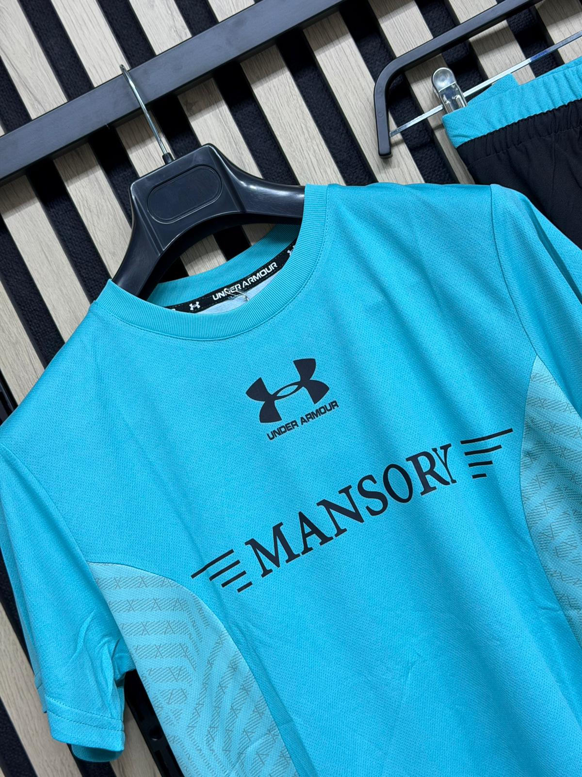 Conjunto under armour x Mansory azul logo negro