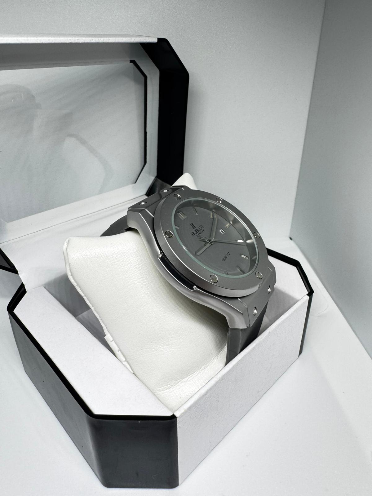 RELOJ HUBLOT GRIS PLATEADO