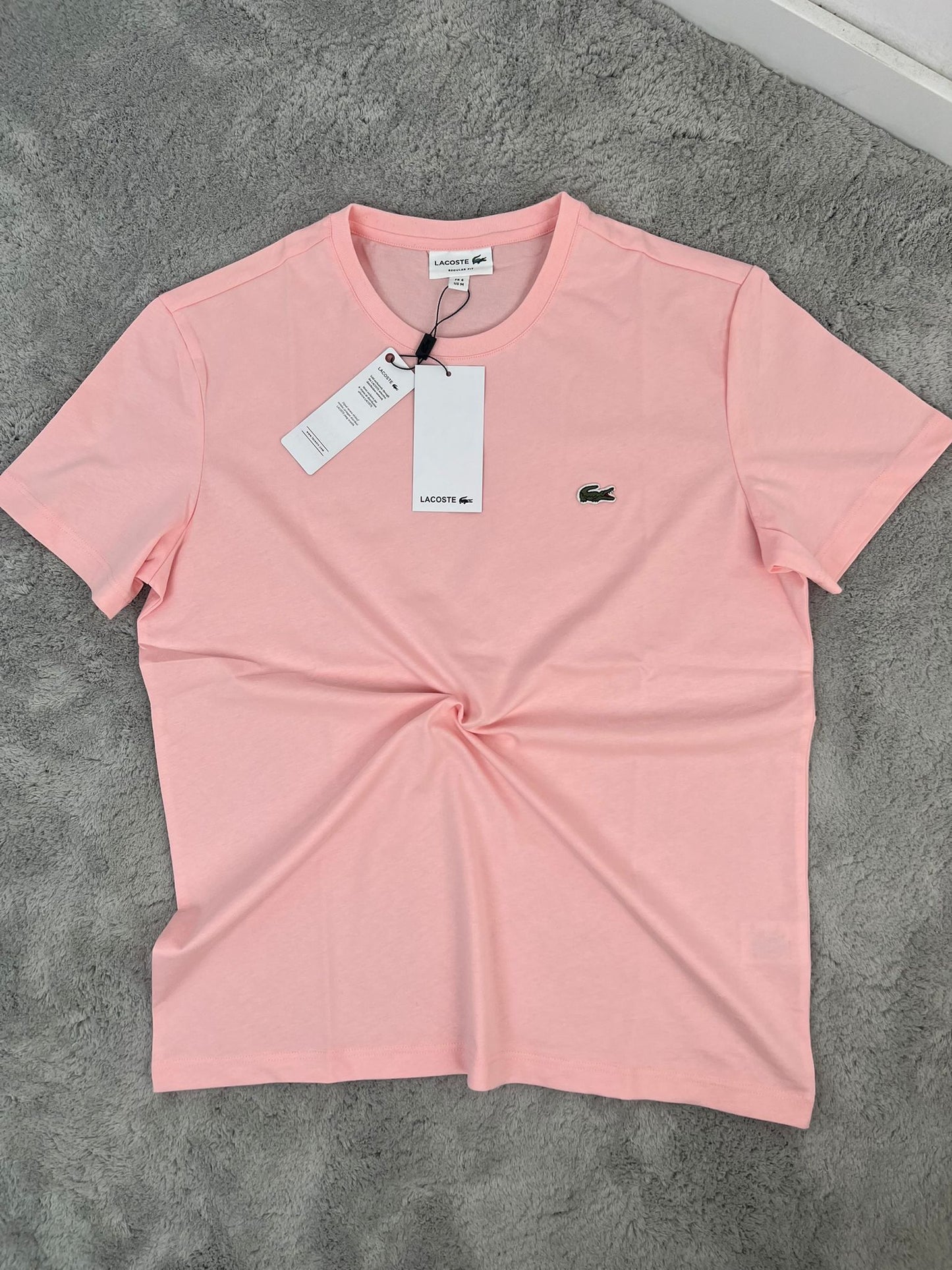 CAMISETA LACOSTE ROSA LOGO VERDE