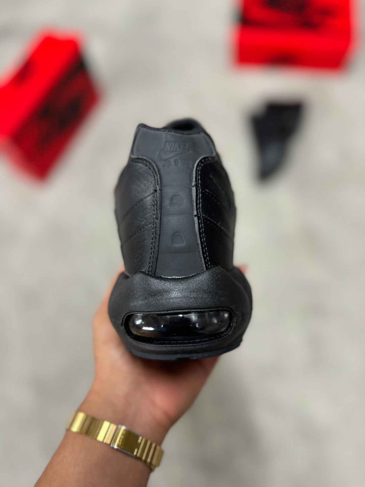 AIR MAX 95 NEGRAS