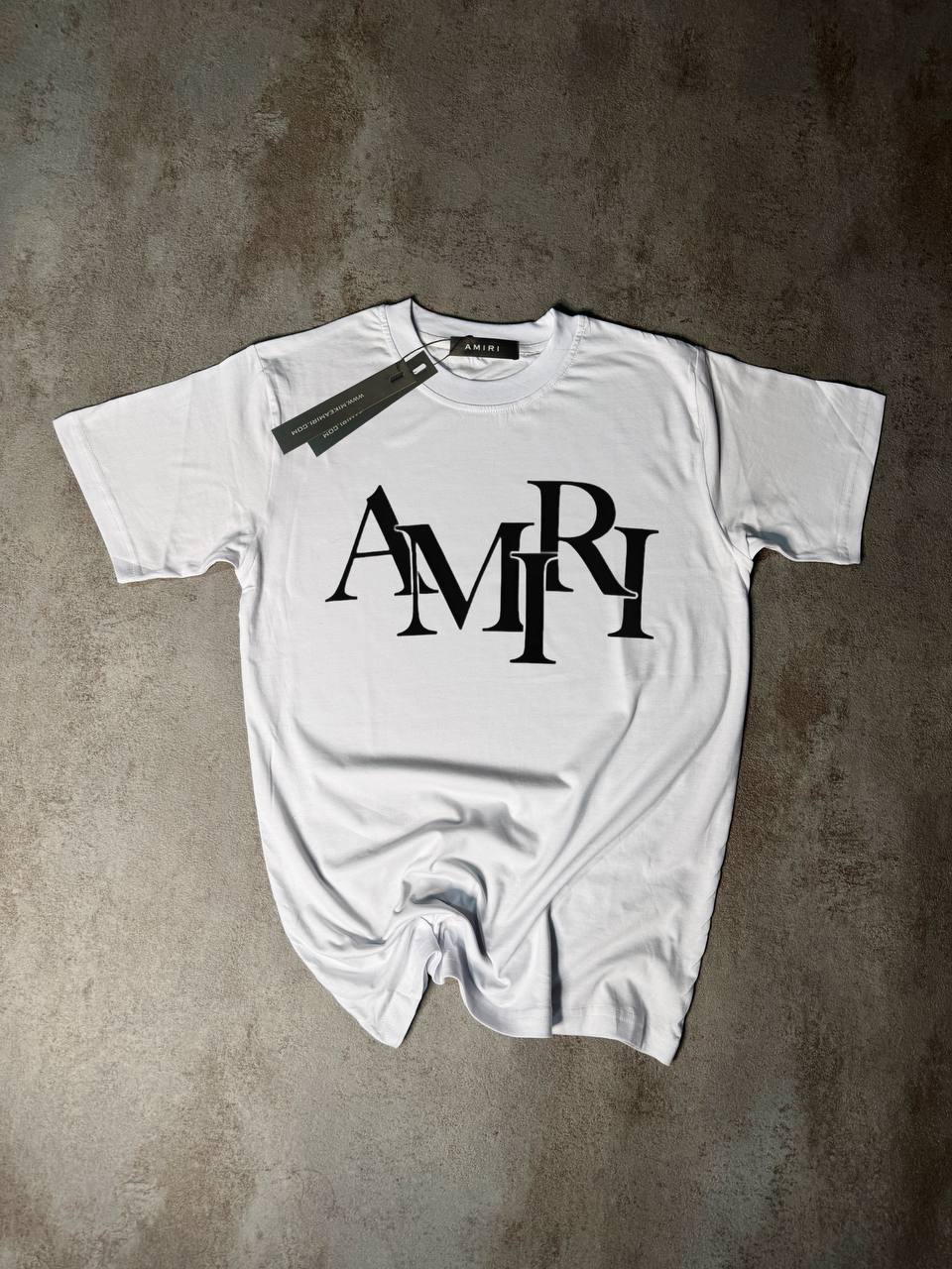 Camiseta Amiri blanco logo letras grande