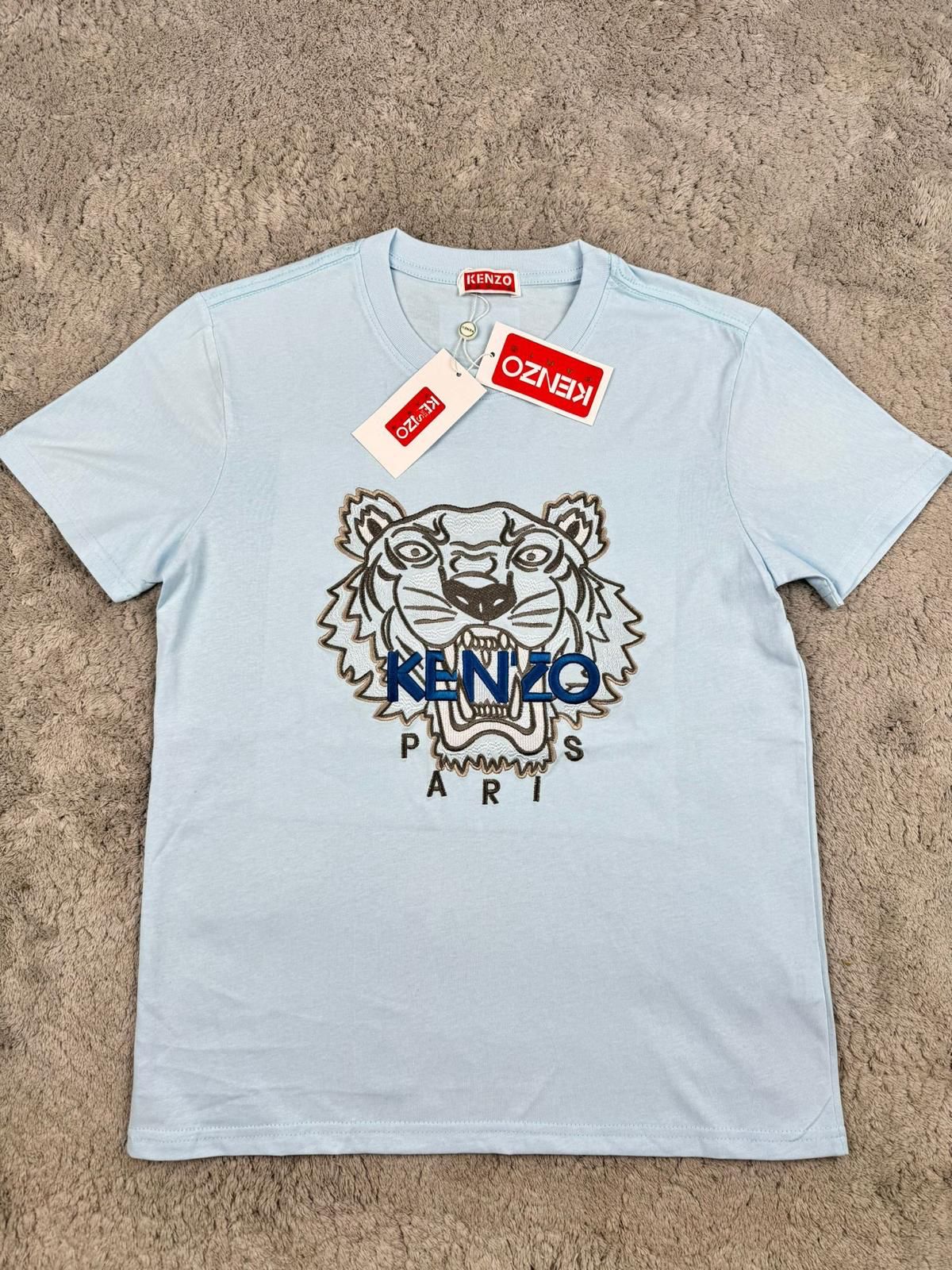 CAMISETA KENZO AZUL CLARO LOGO AZUL MARINO