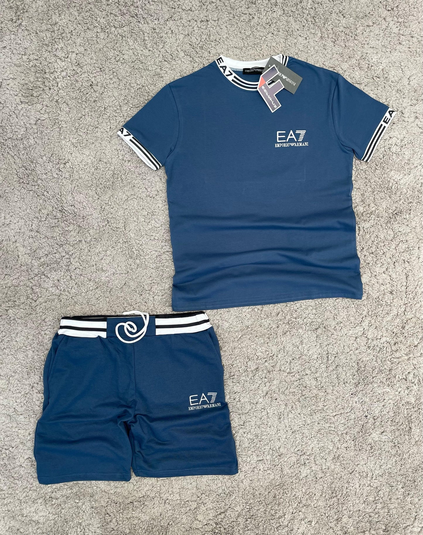CONJUNTO armani azul logo blanco