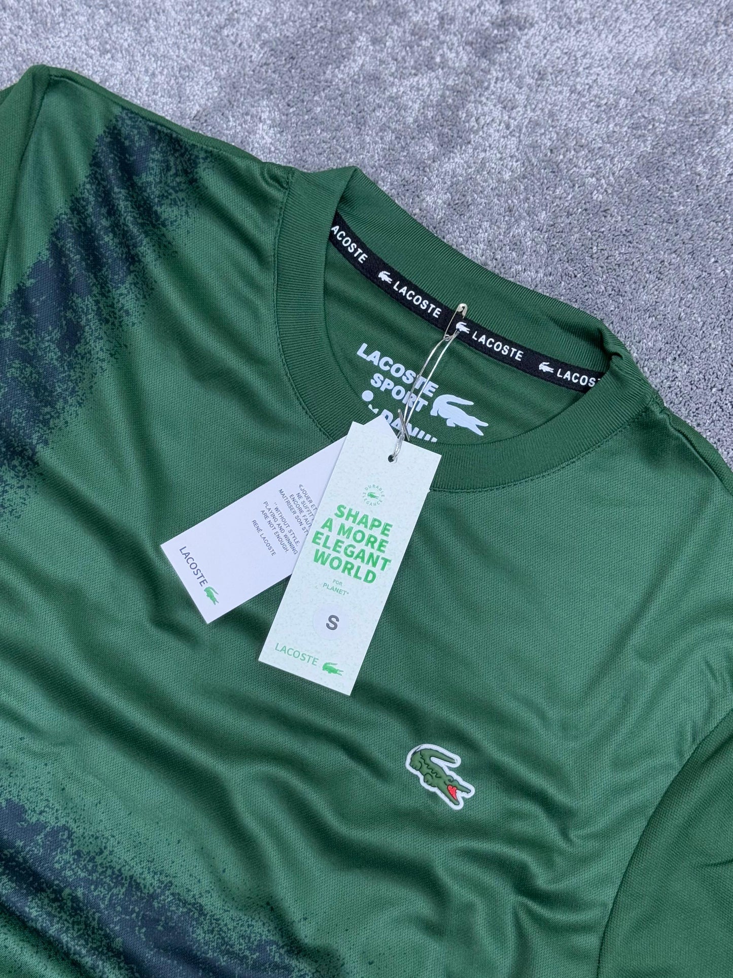 Conjunto corto lacoste verde logo verde