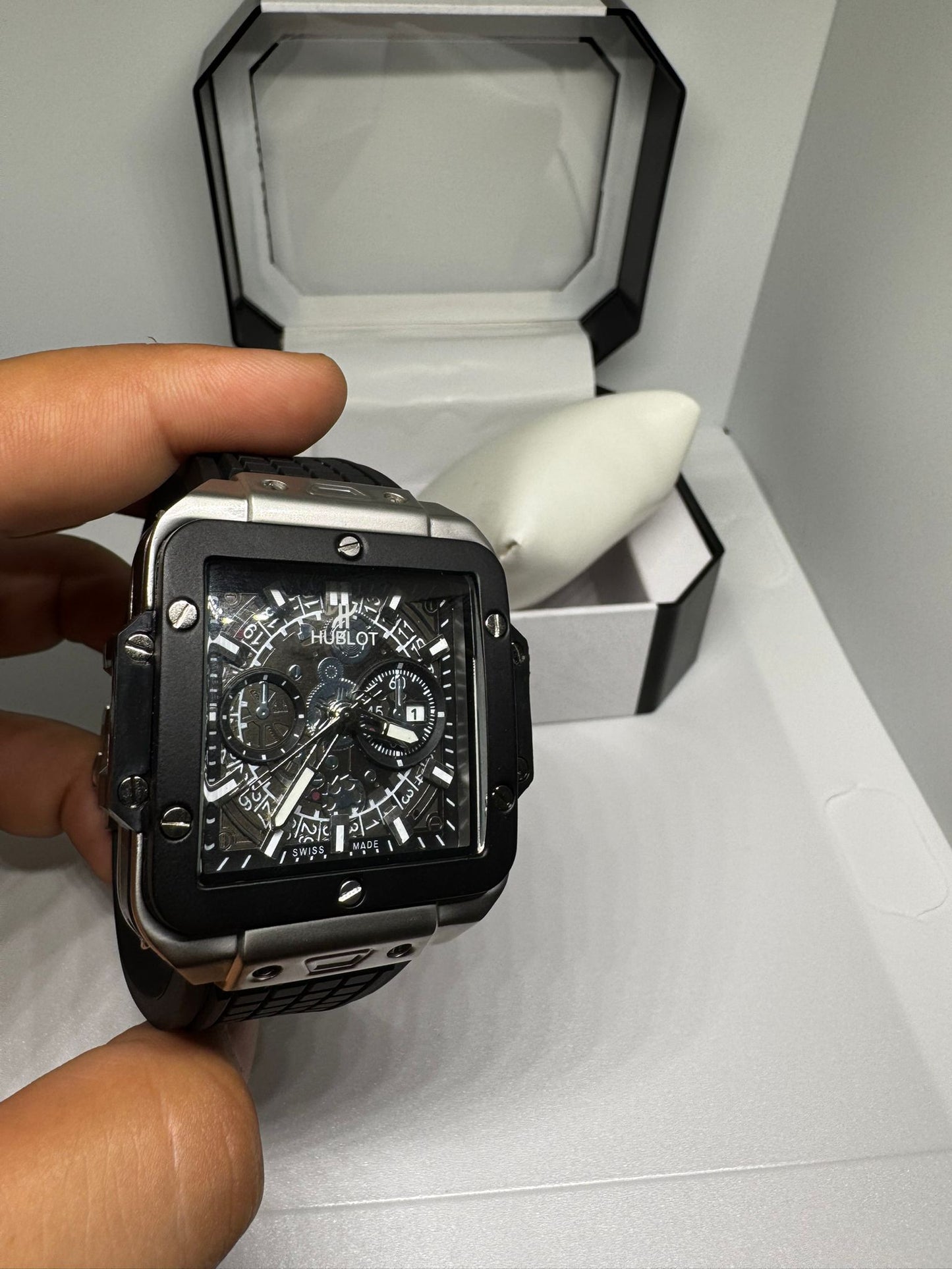 RELOJ HUBLOT NEGRO