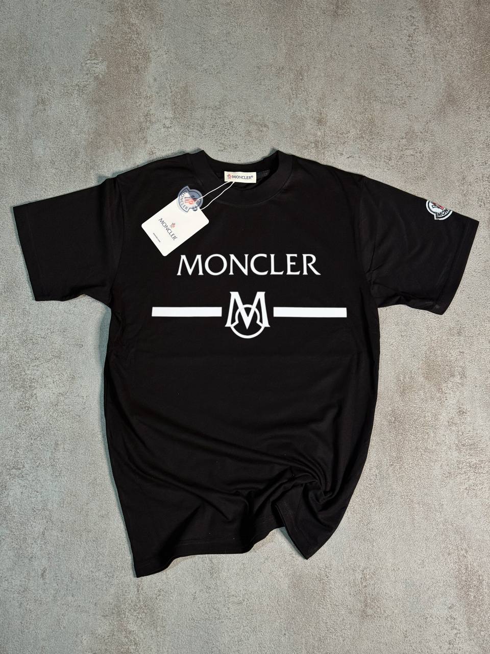 Camiseta Moncler negro logo blanco lineas blancas