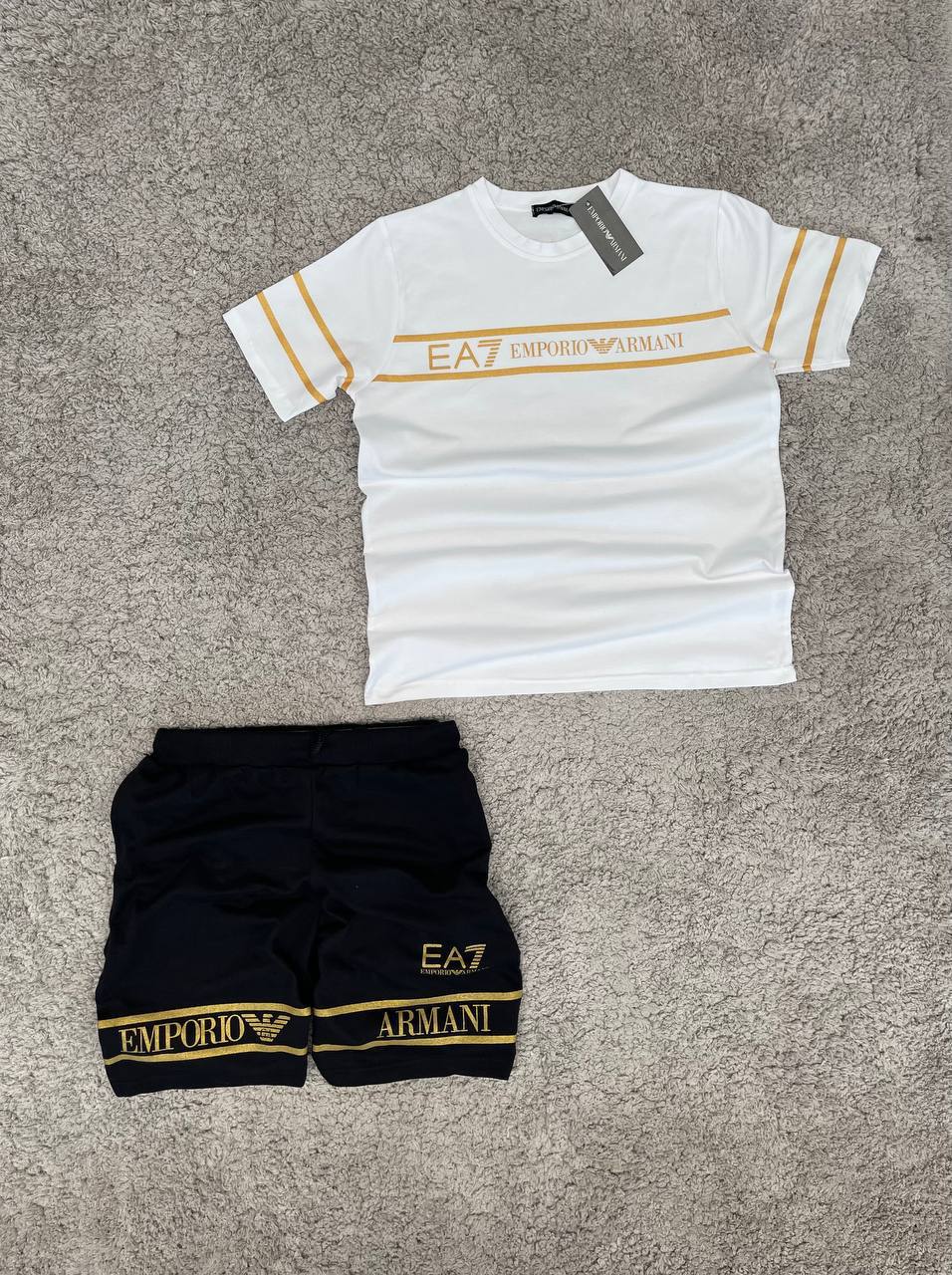 Conjunto verano armani blanco logo dorado